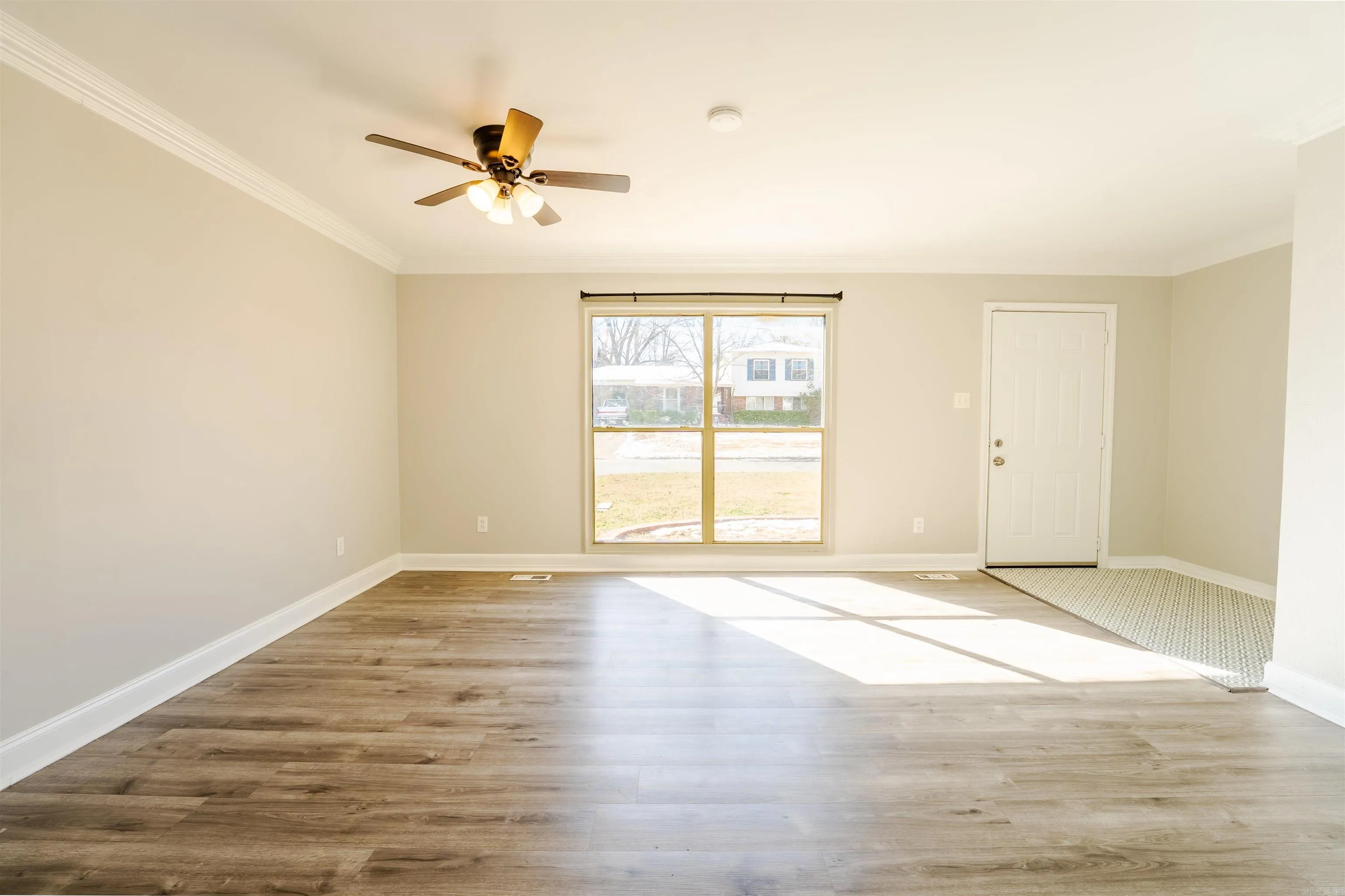 Property at 8920  Mayflower - Image 10