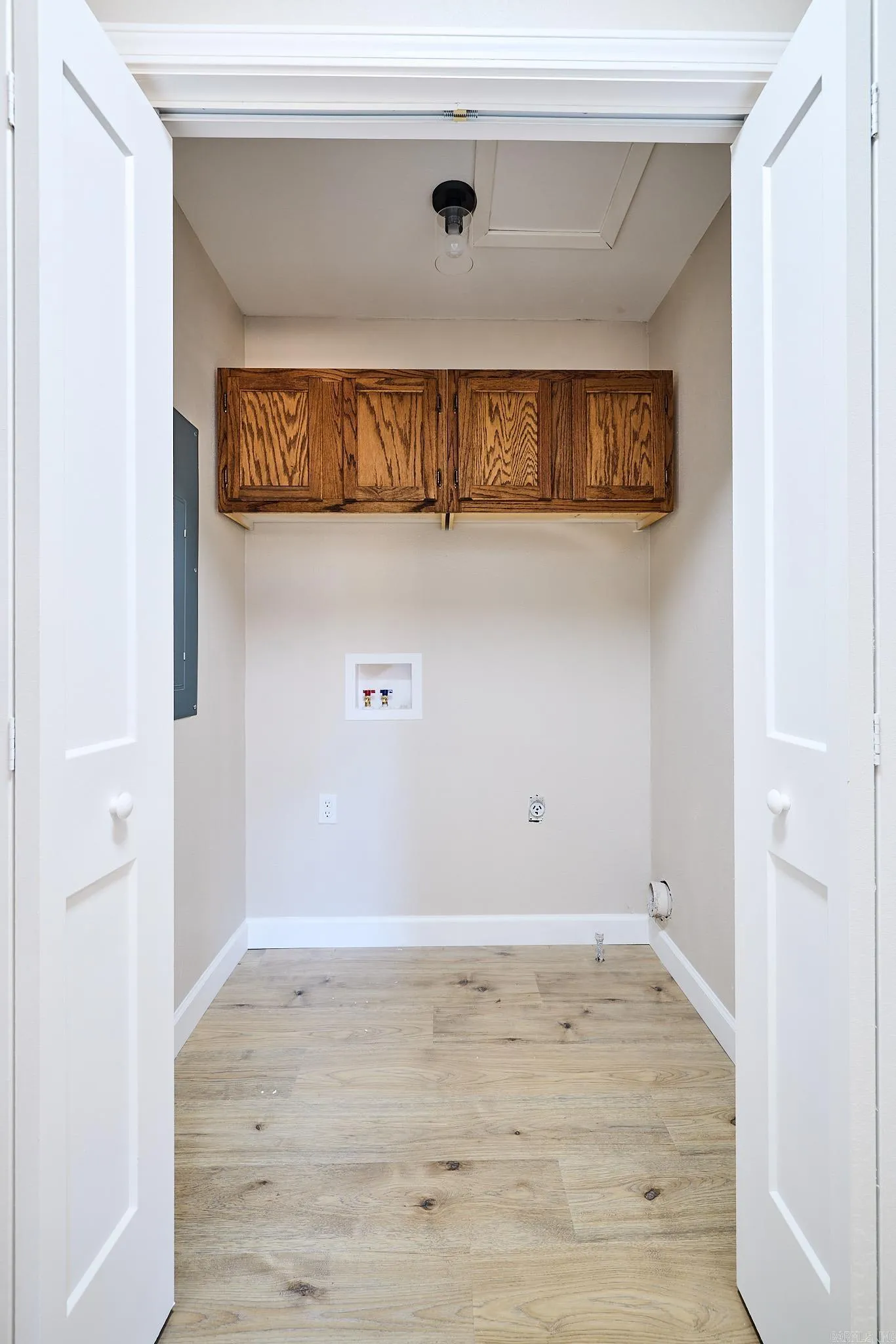 Property at 118  Gaff - Image 15