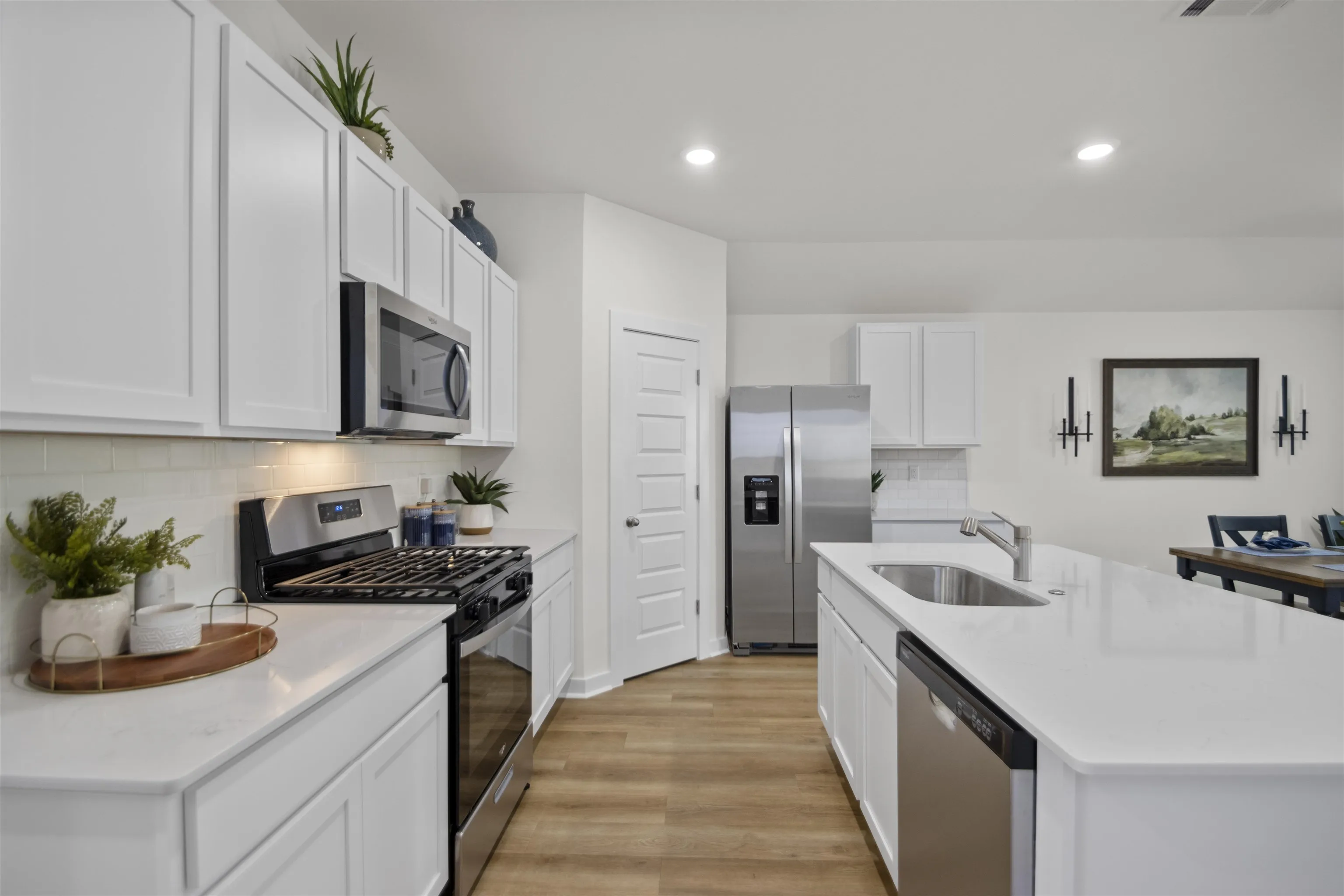 Property at 6901  Cypress - Image 4