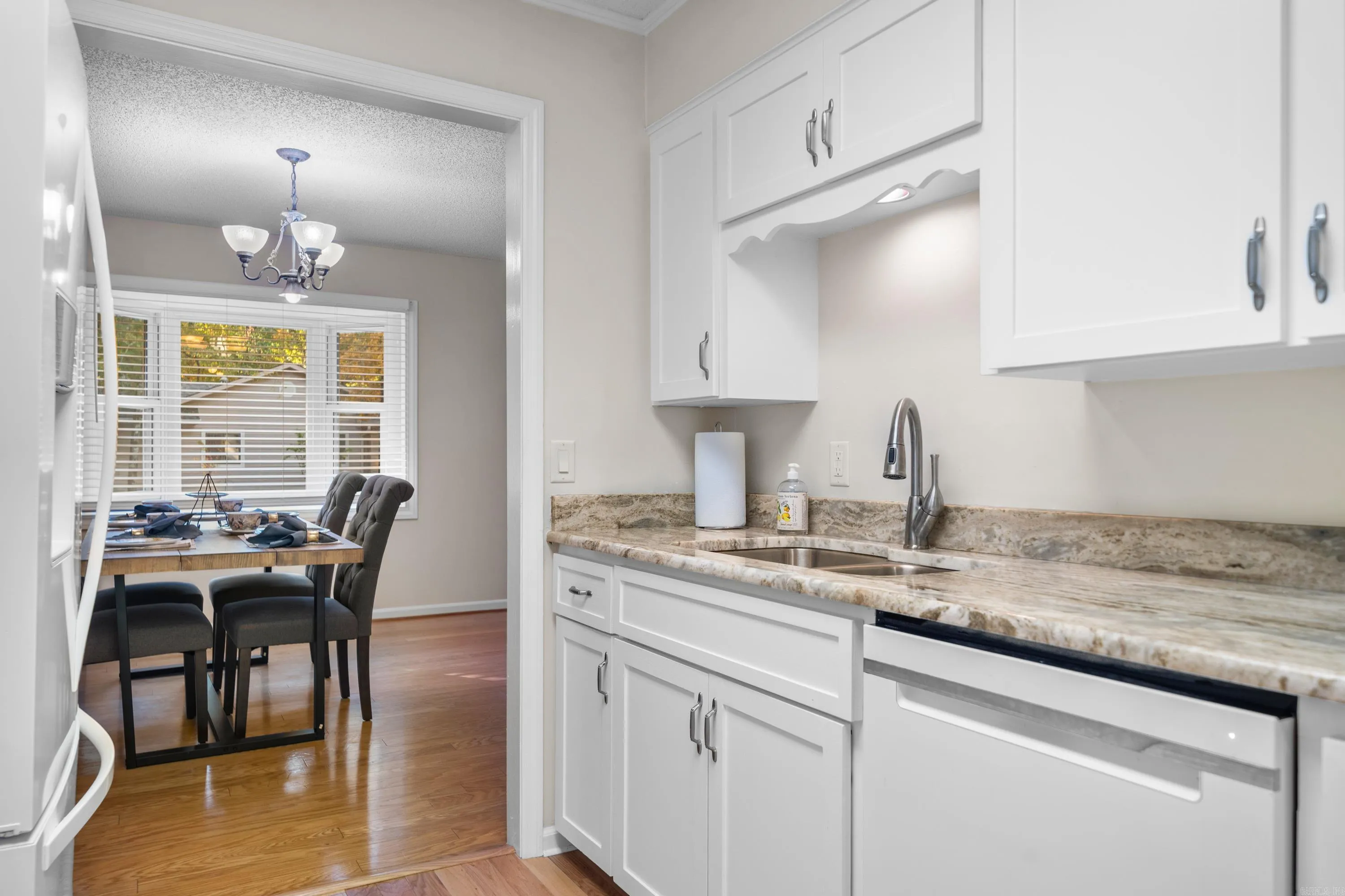 Property at 2  Pola - Image 17