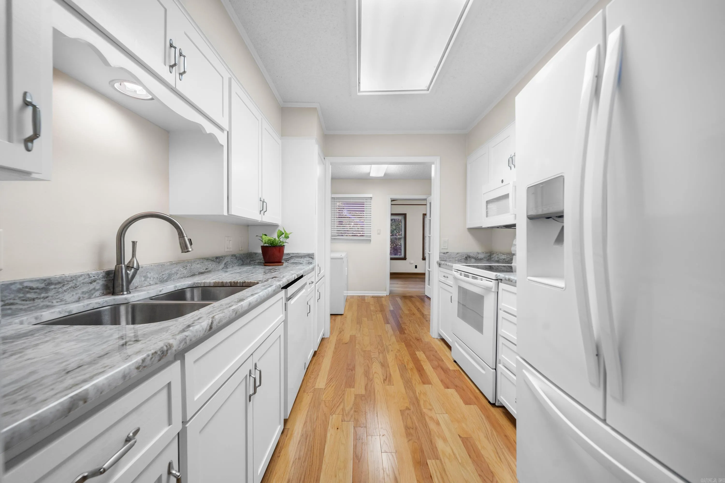 Property at 2  Pola - Image 14