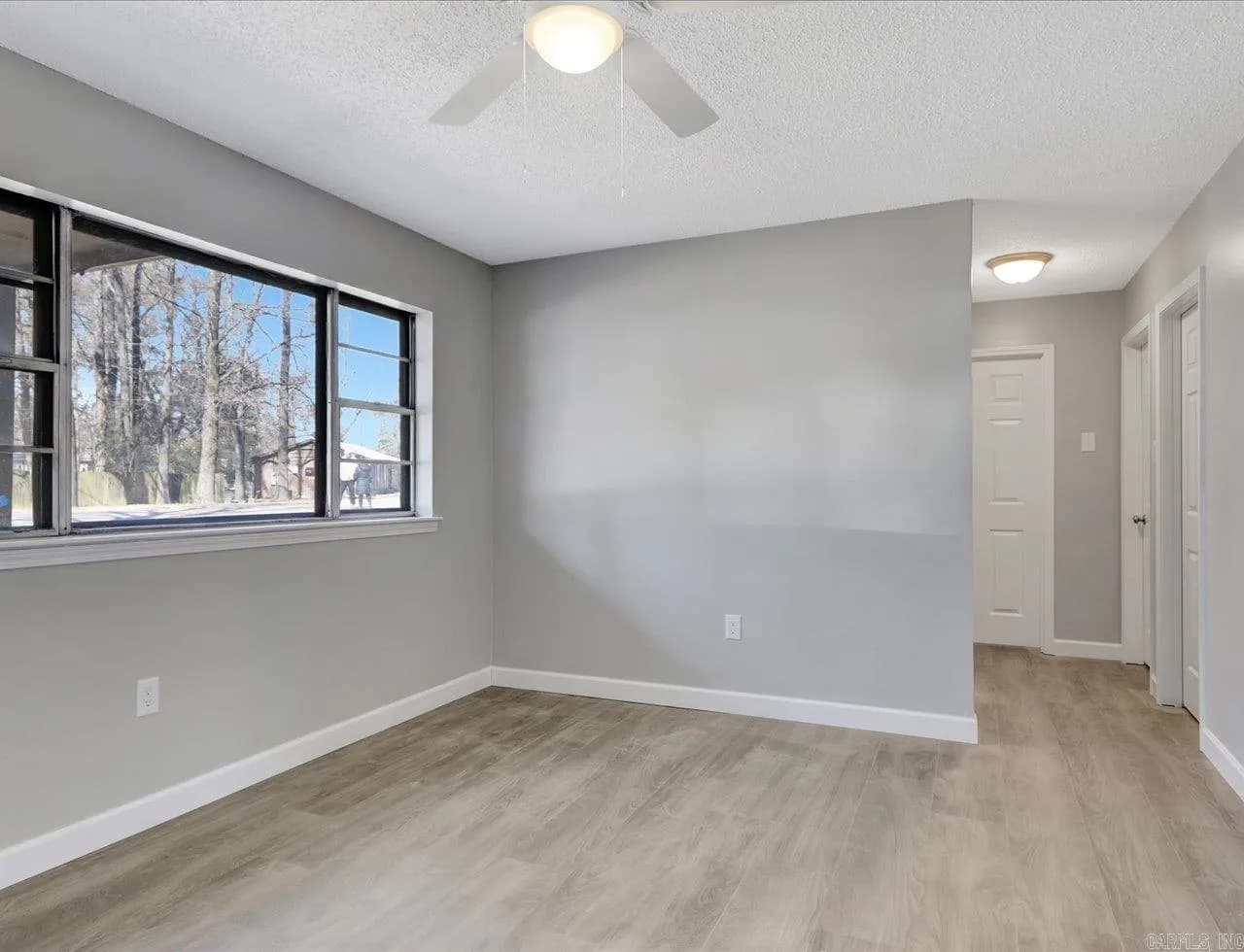 Property at 9407  Southwest - Image 6