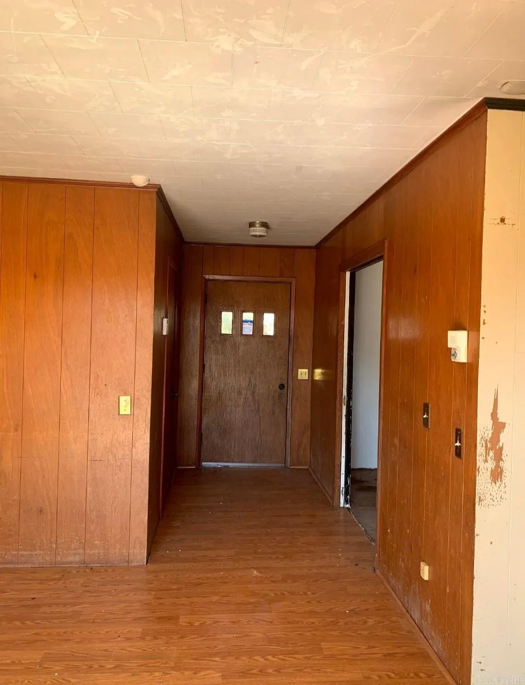 Property at 860  Ash - Image 20