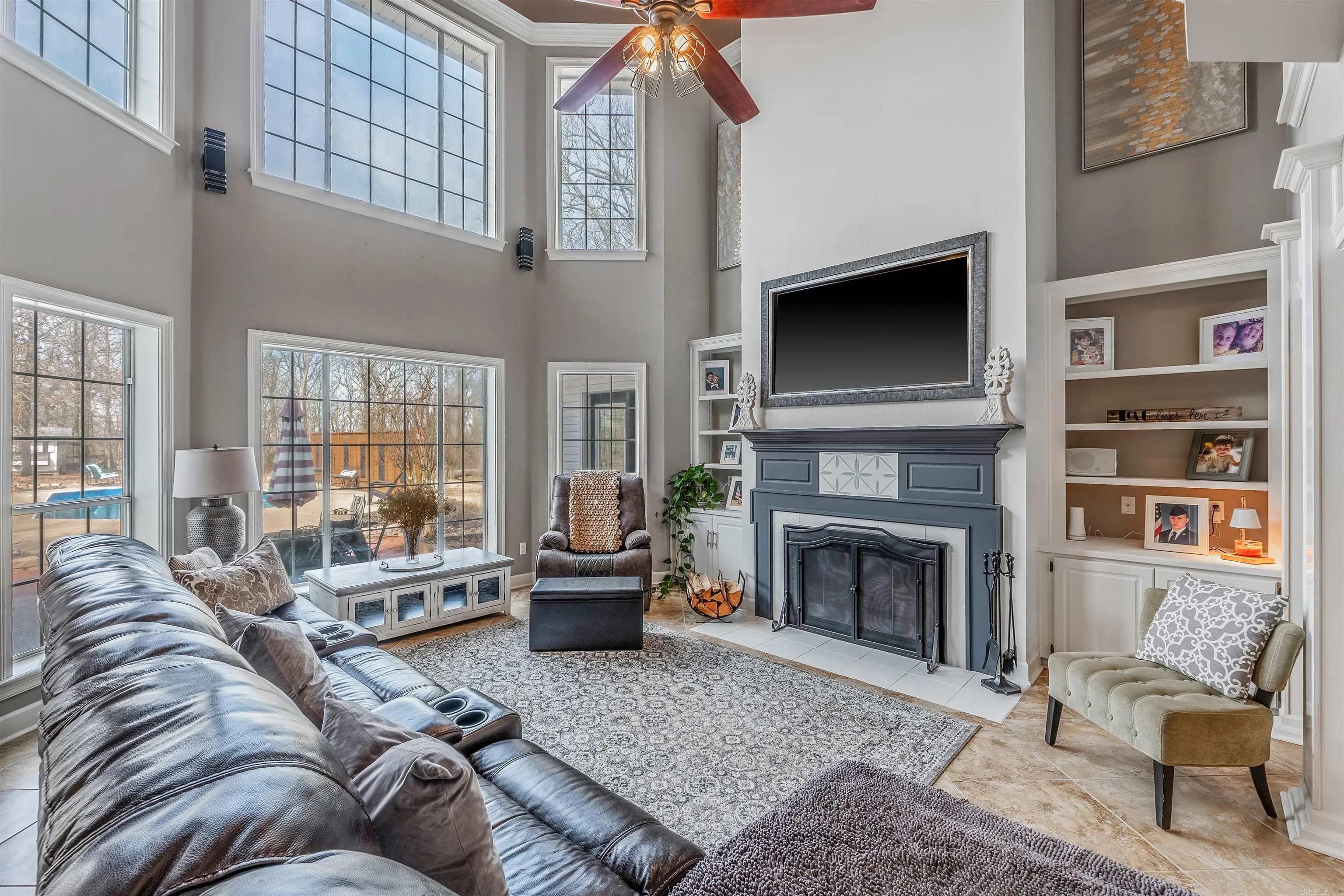 Property at 124  Edgewood - Image 12