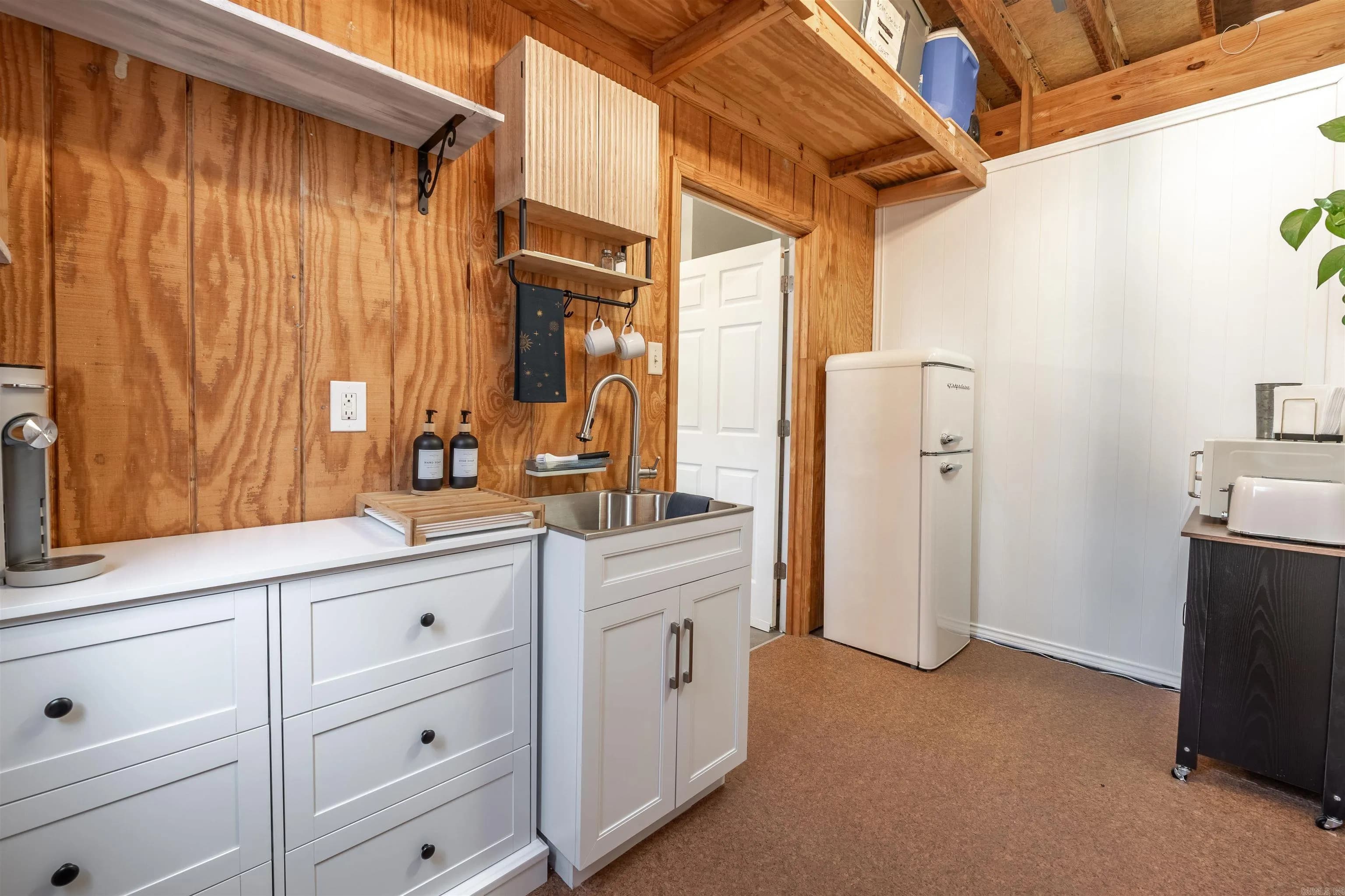 Property at 124  Edgewood - Image 47