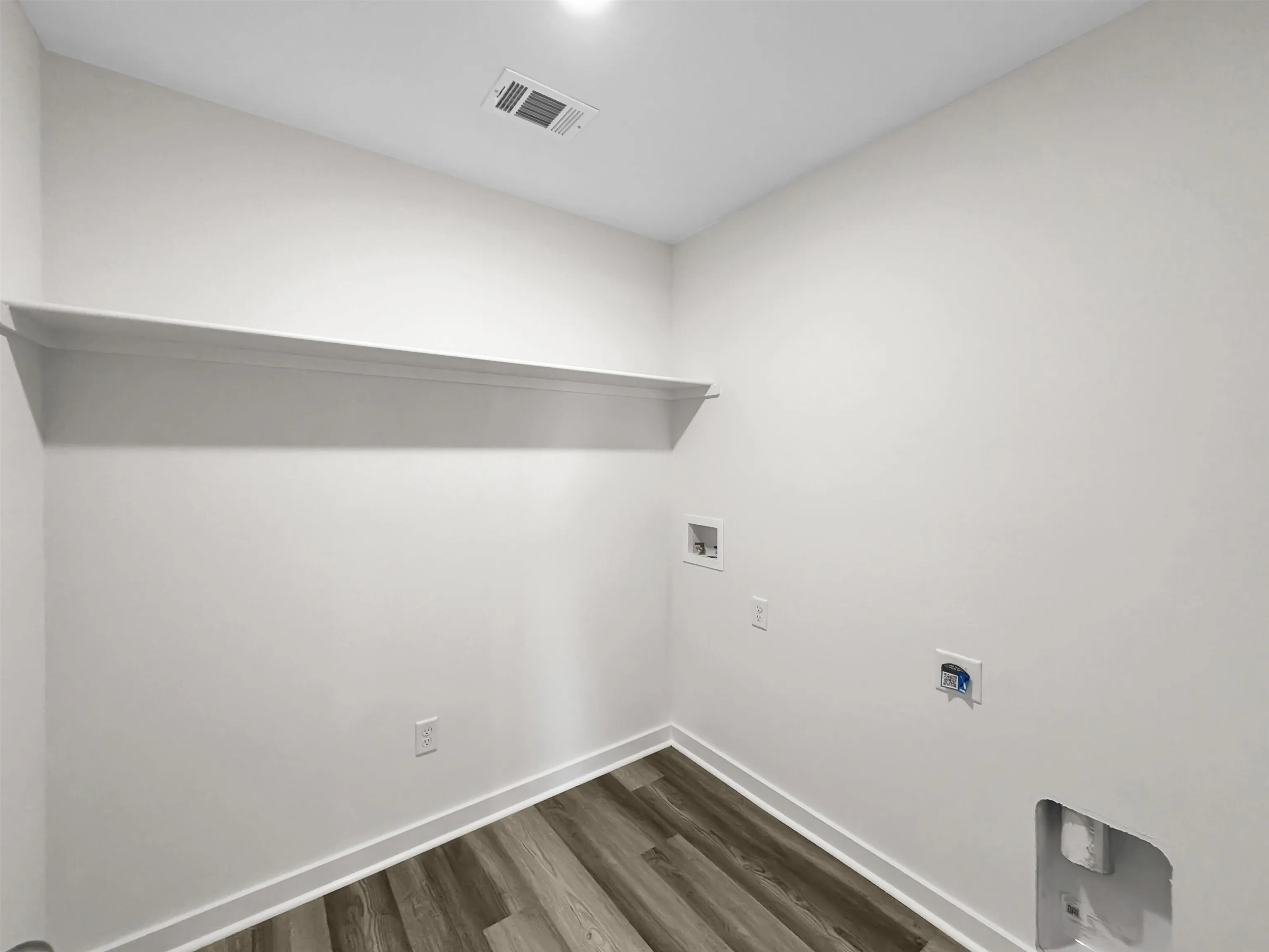 Property at 110 E Fredonia - Image 12