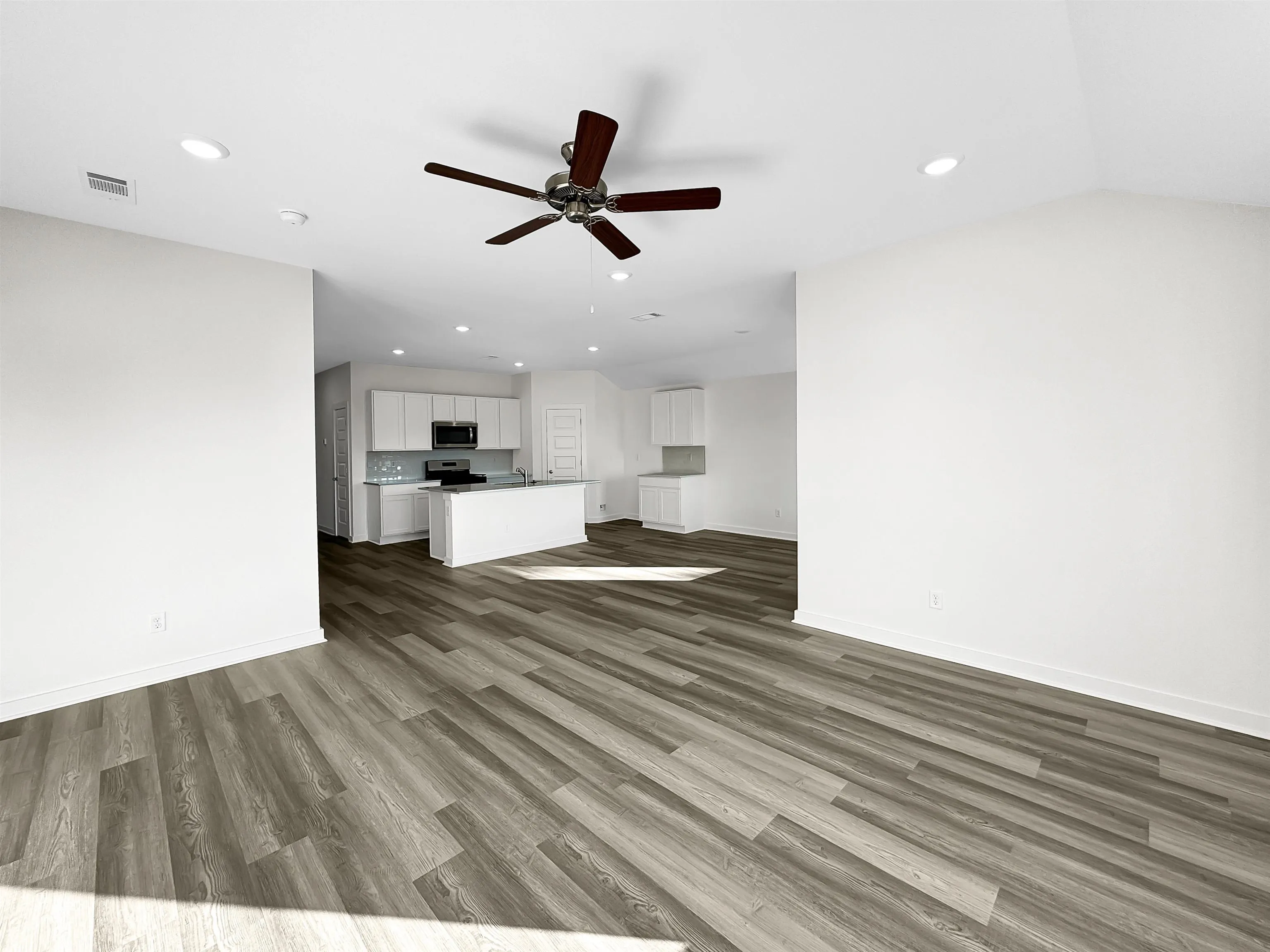Property at 110 E Fredonia - Image 10