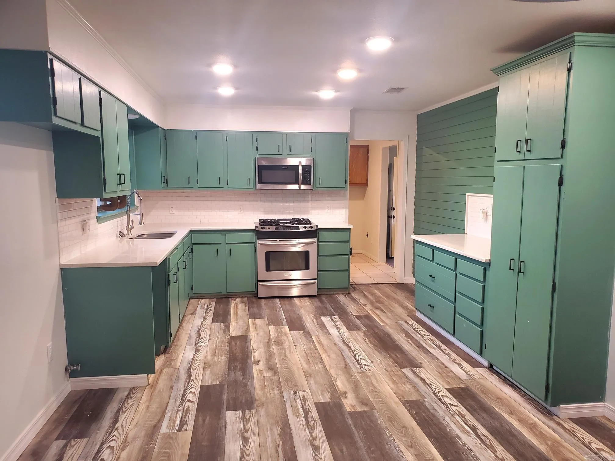 Property at 844  Polk road 47 - Image 8