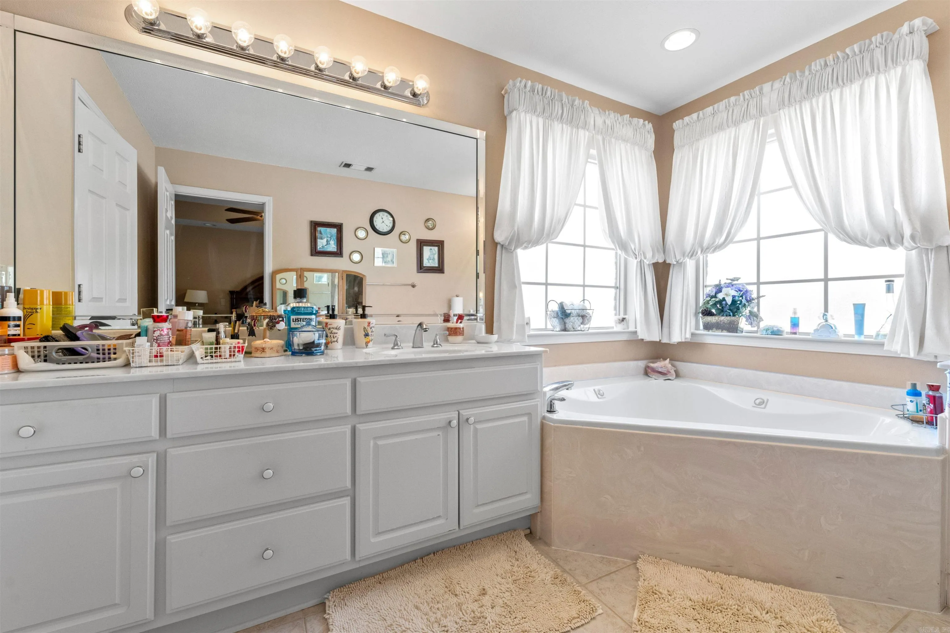 Property at 999  Salem - Image 21