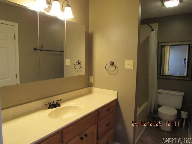 Property at 2425  Morse drive - Image 14