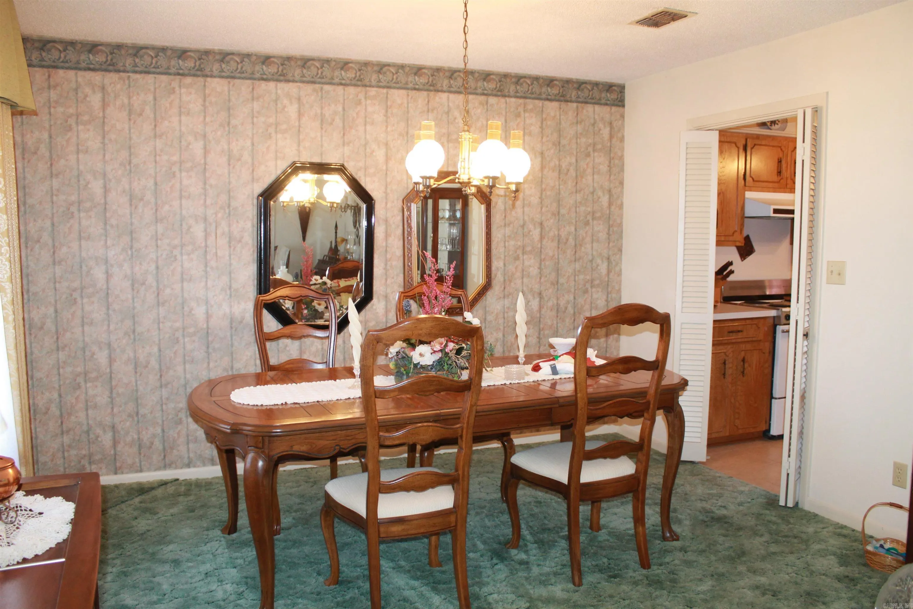 Property at 2315 W Elm street - Image 6