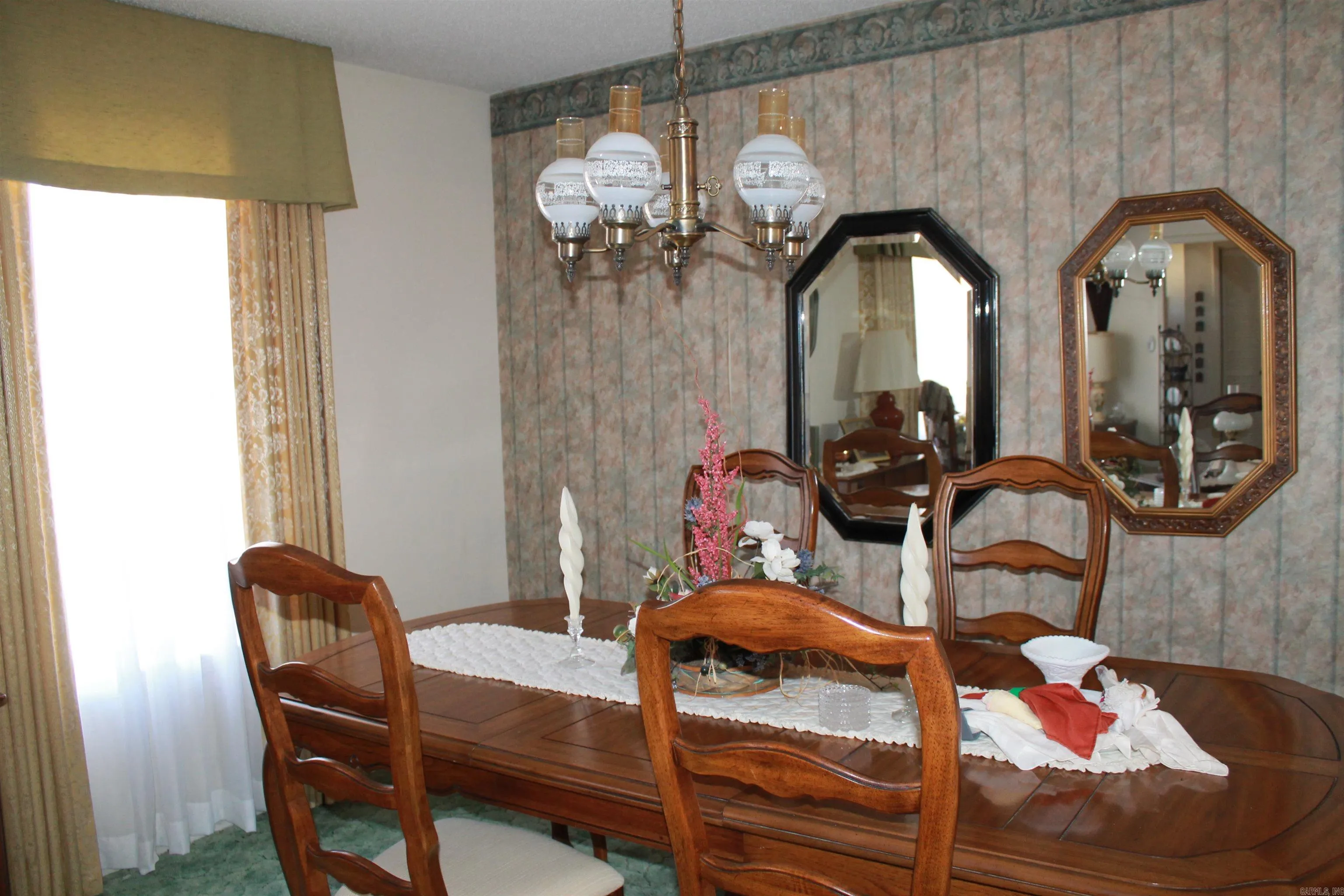 Property at 2315 W Elm street - Image 7