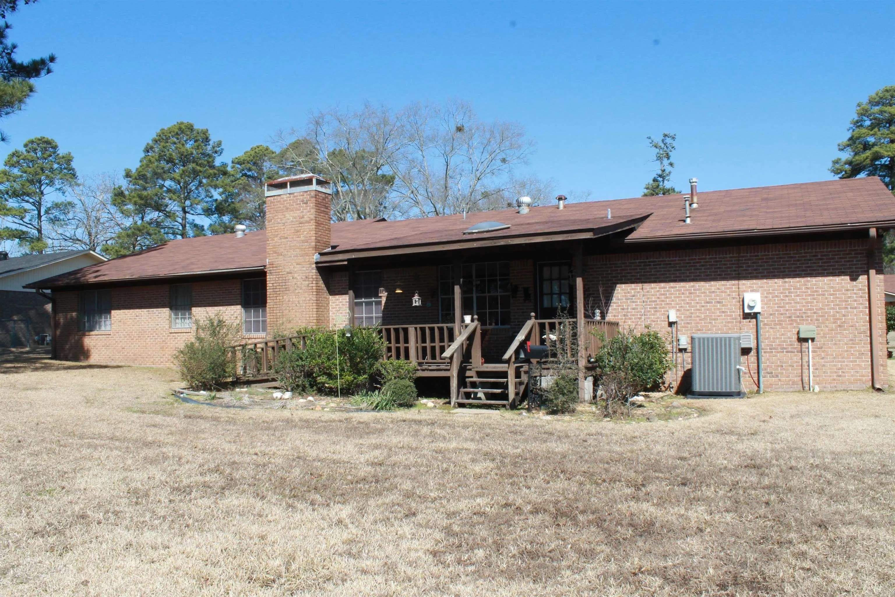 Property at 2315 W Elm street - Image 21