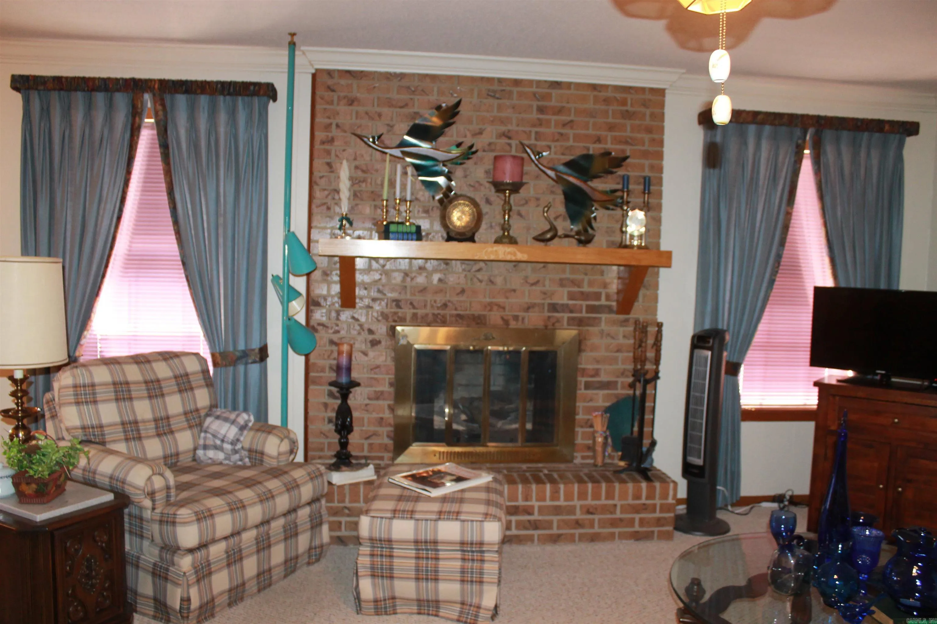 Property at 2315 W Elm street - Image 8
