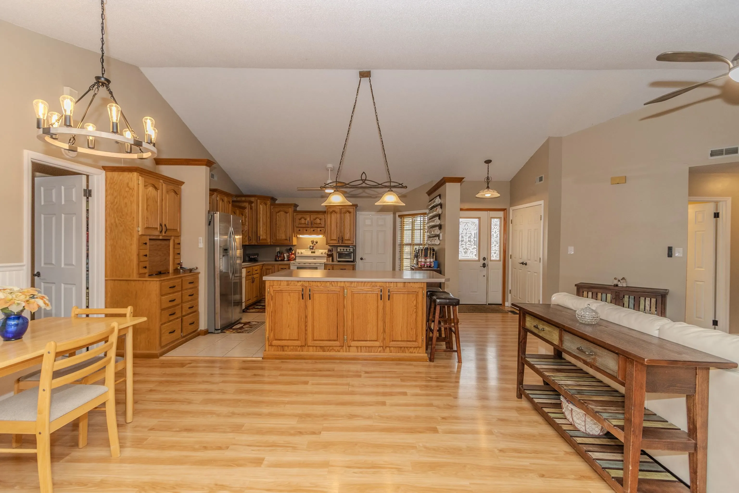 Property at 725 Greene  523 - Image 11