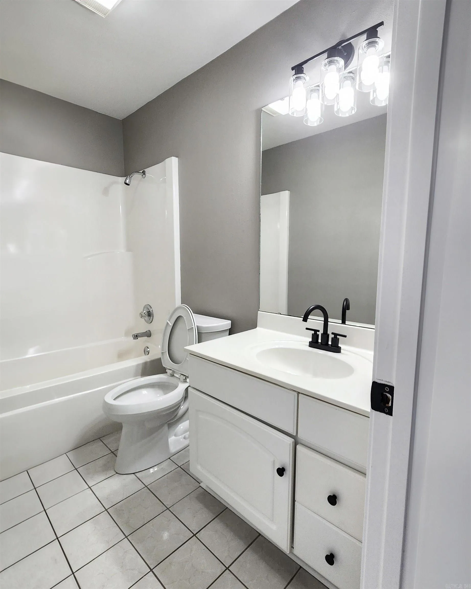 Property at 1620  April sound - Image 40