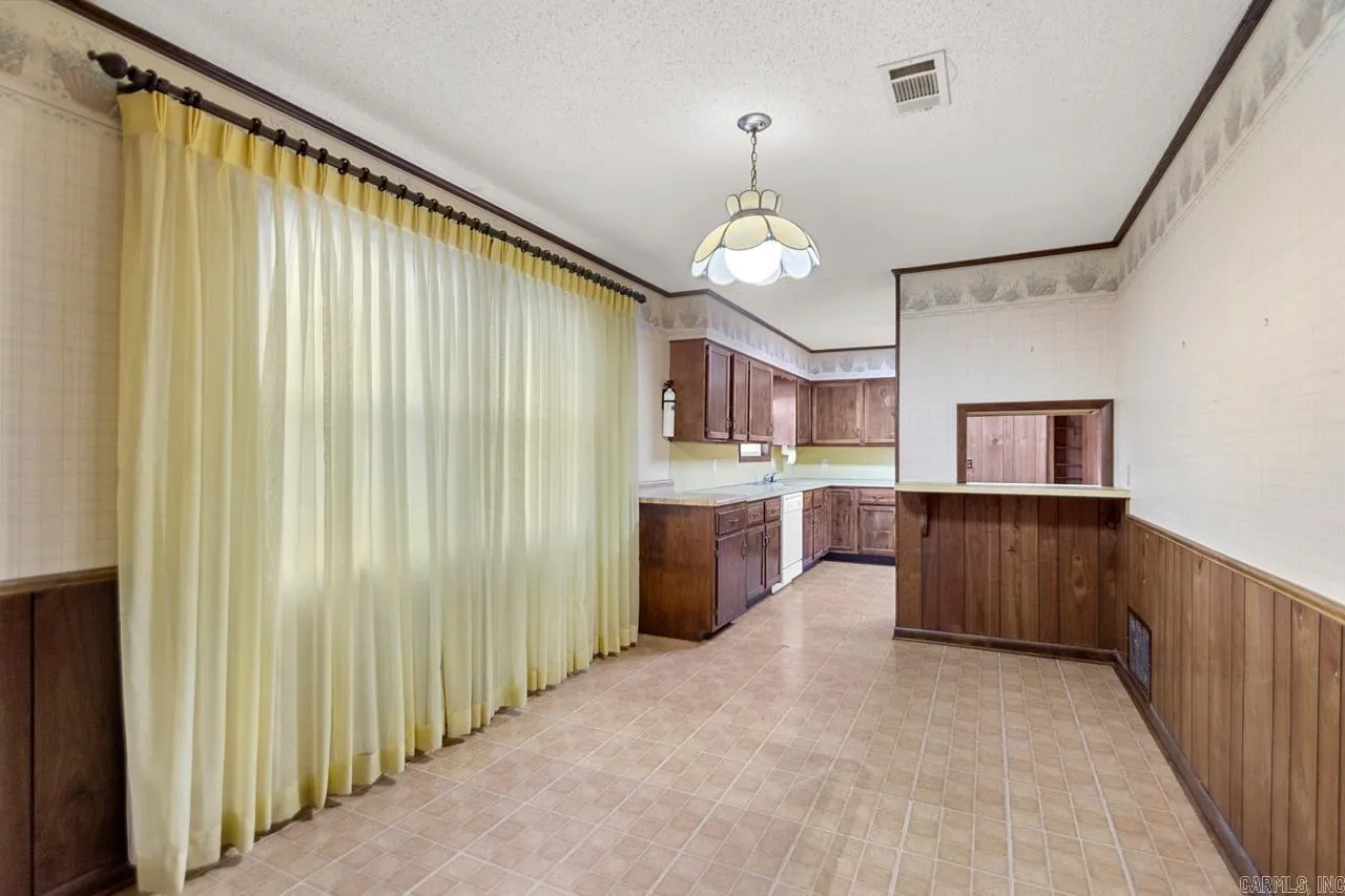 Property at 25  Red oak - Image 6