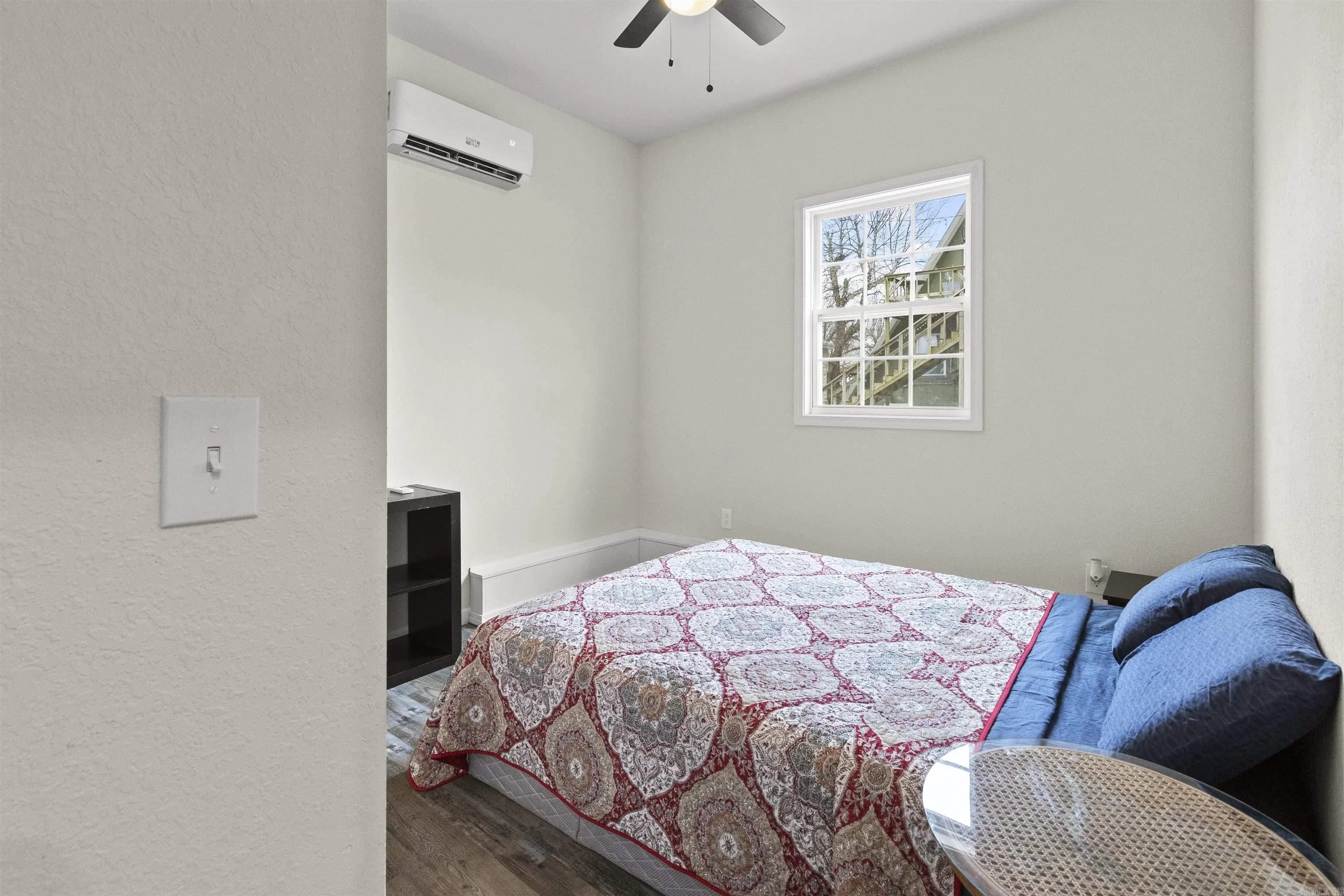 Property at 104B N Main - Image 8