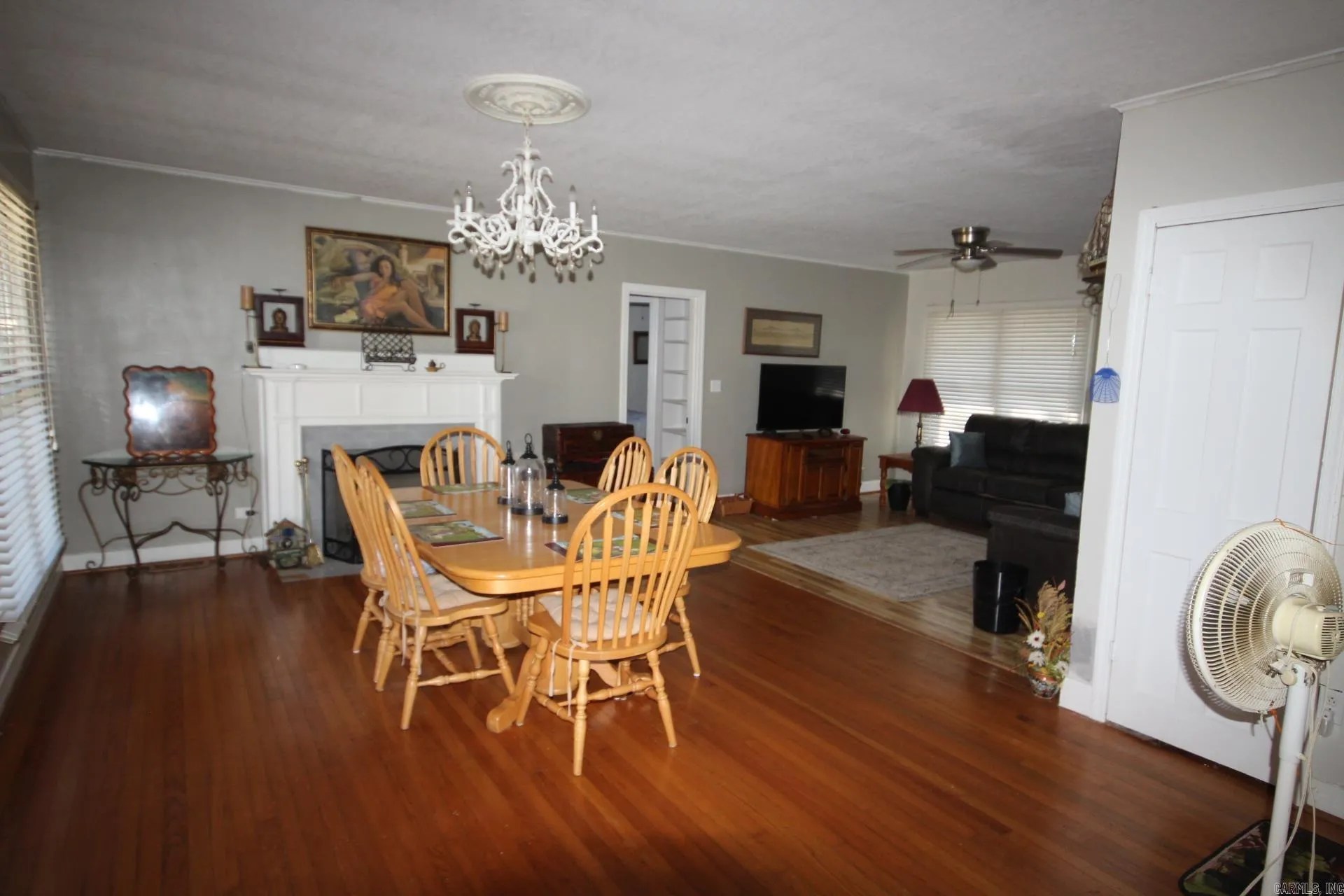 Property at 319 N Mcclendon - Image 5