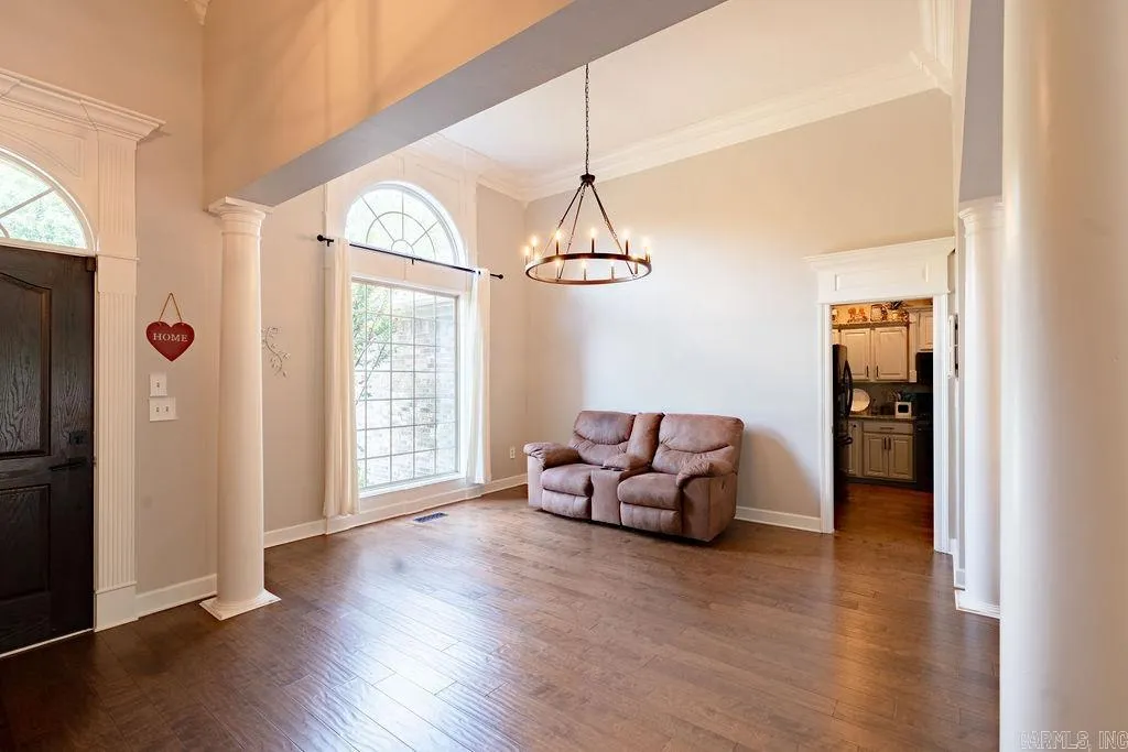 Property at 112  Ashlei - Image 8