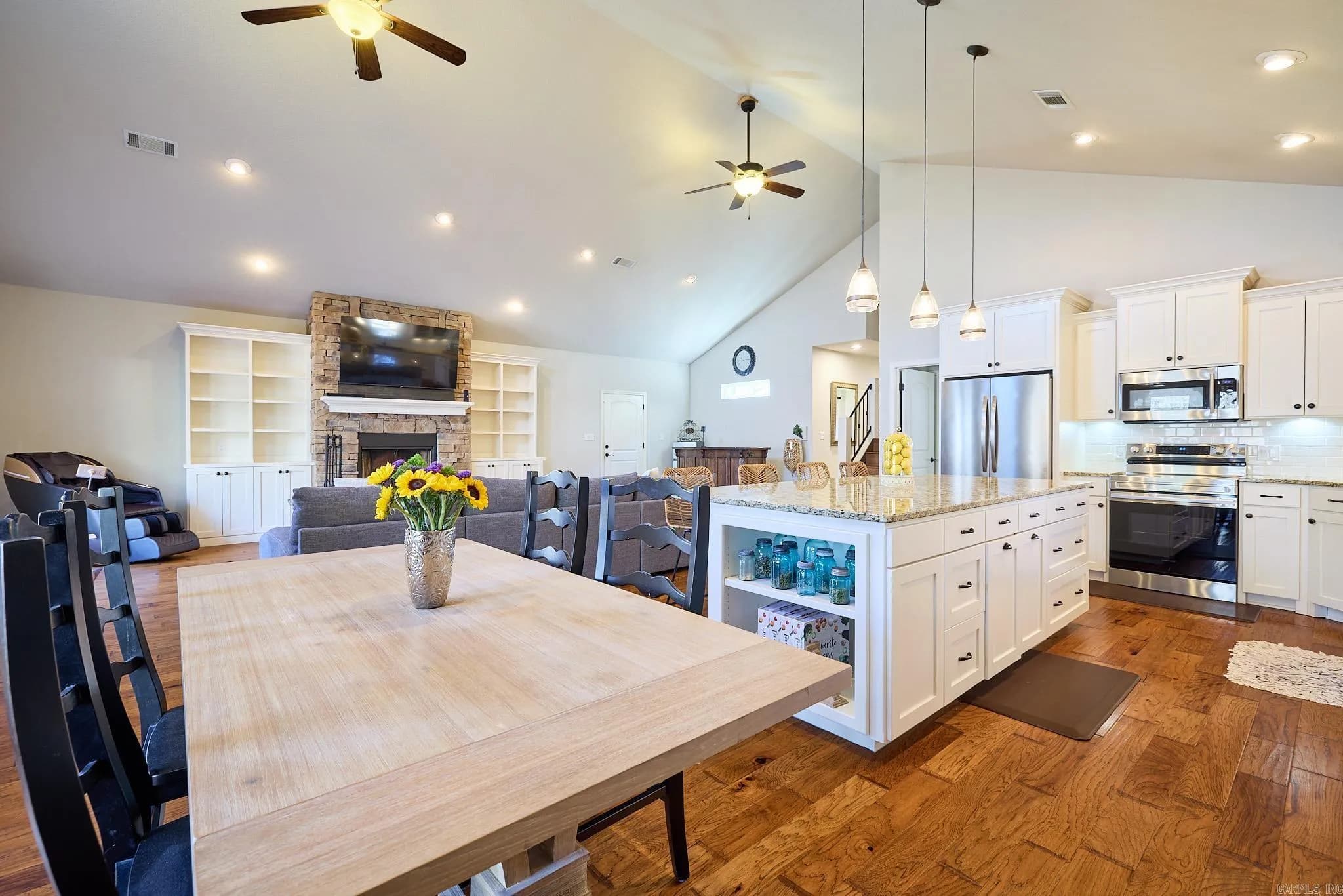 Property at 170  Peppermint - Image 6