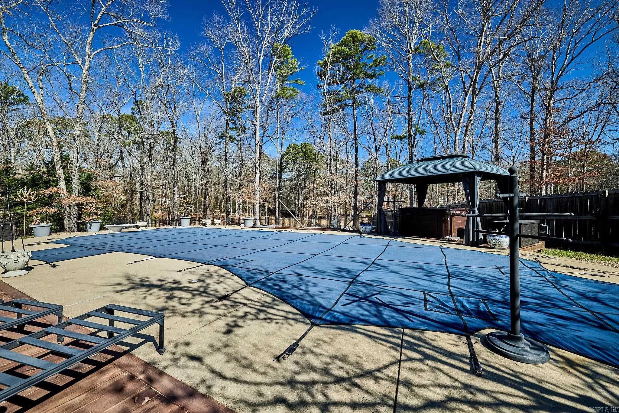 Property at 170  Peppermint - Image 33