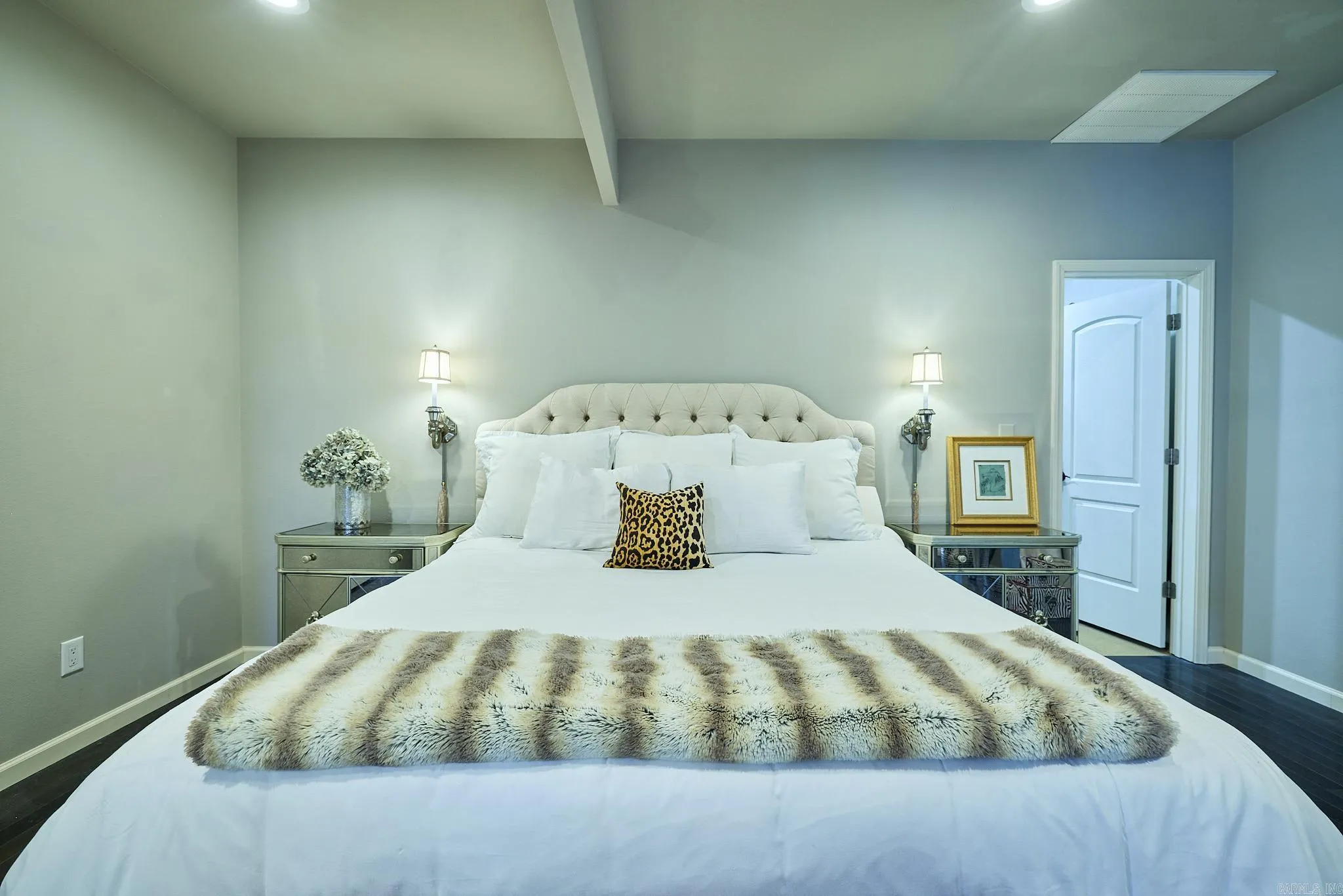 Property at 170  Peppermint - Image 17