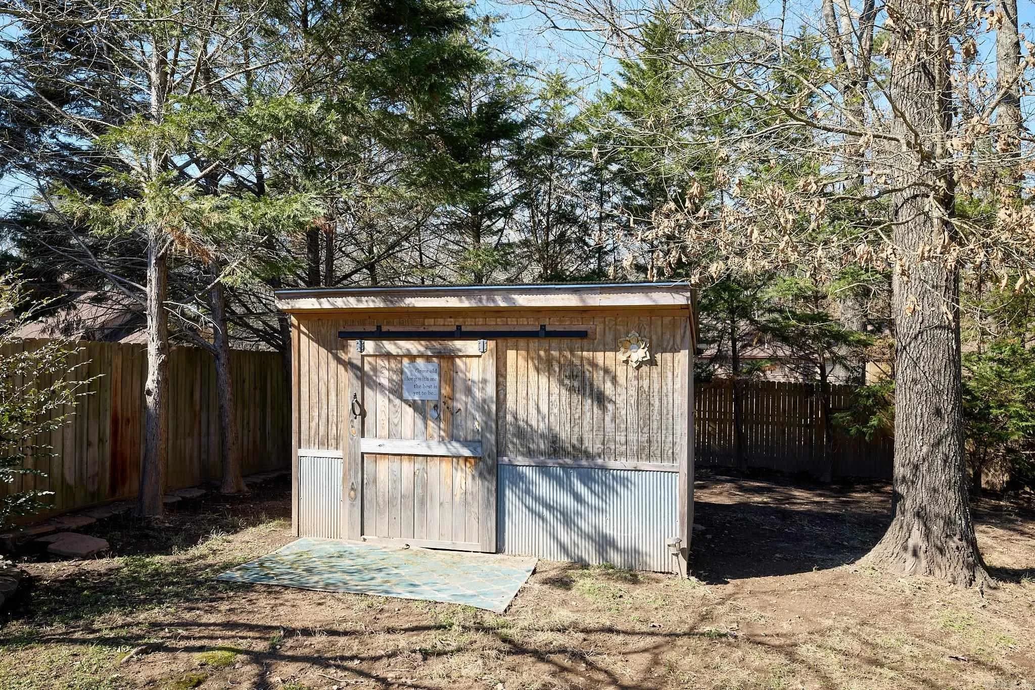 Property at 170  Peppermint - Image 36