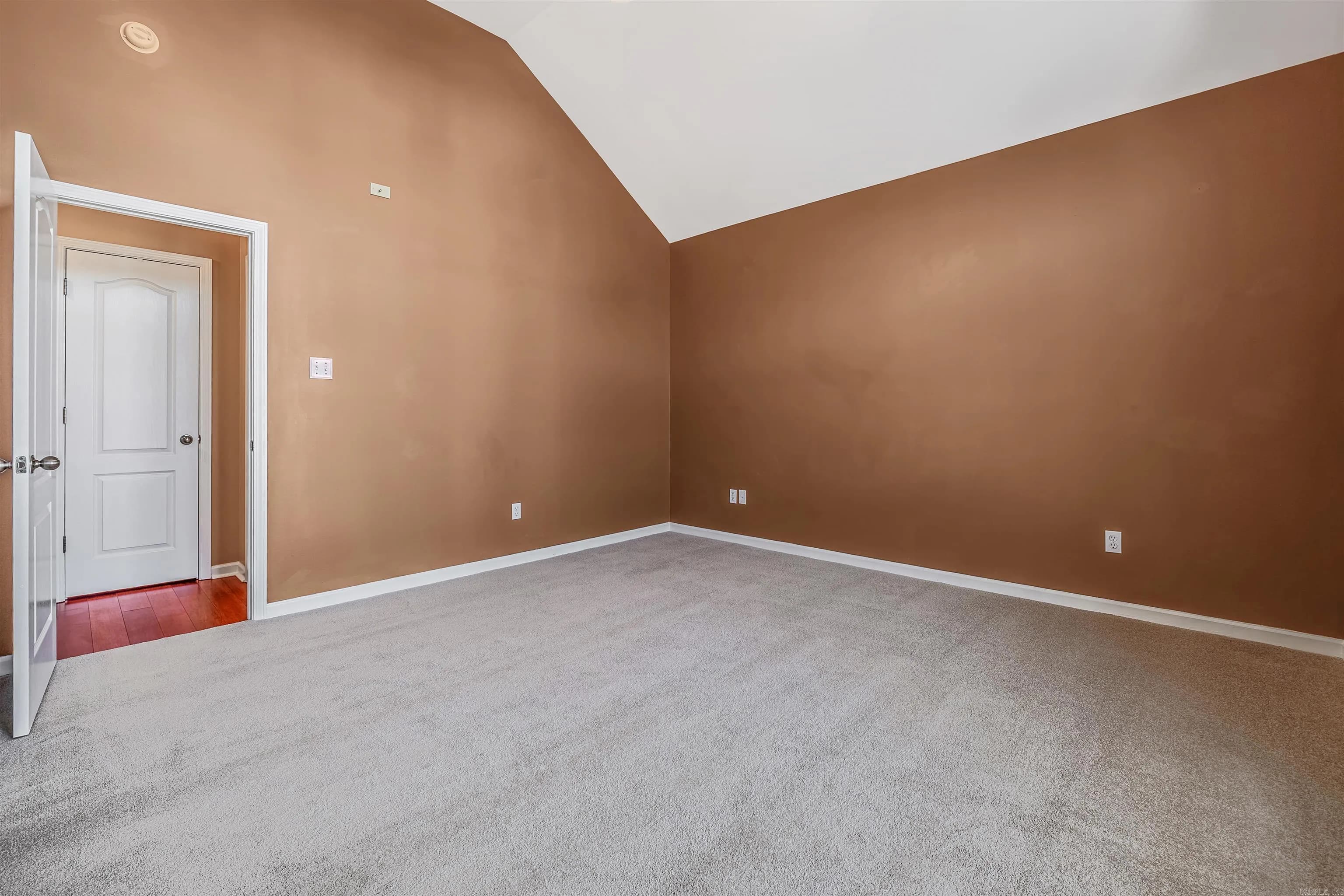 Property at 155  Lily - Image 25