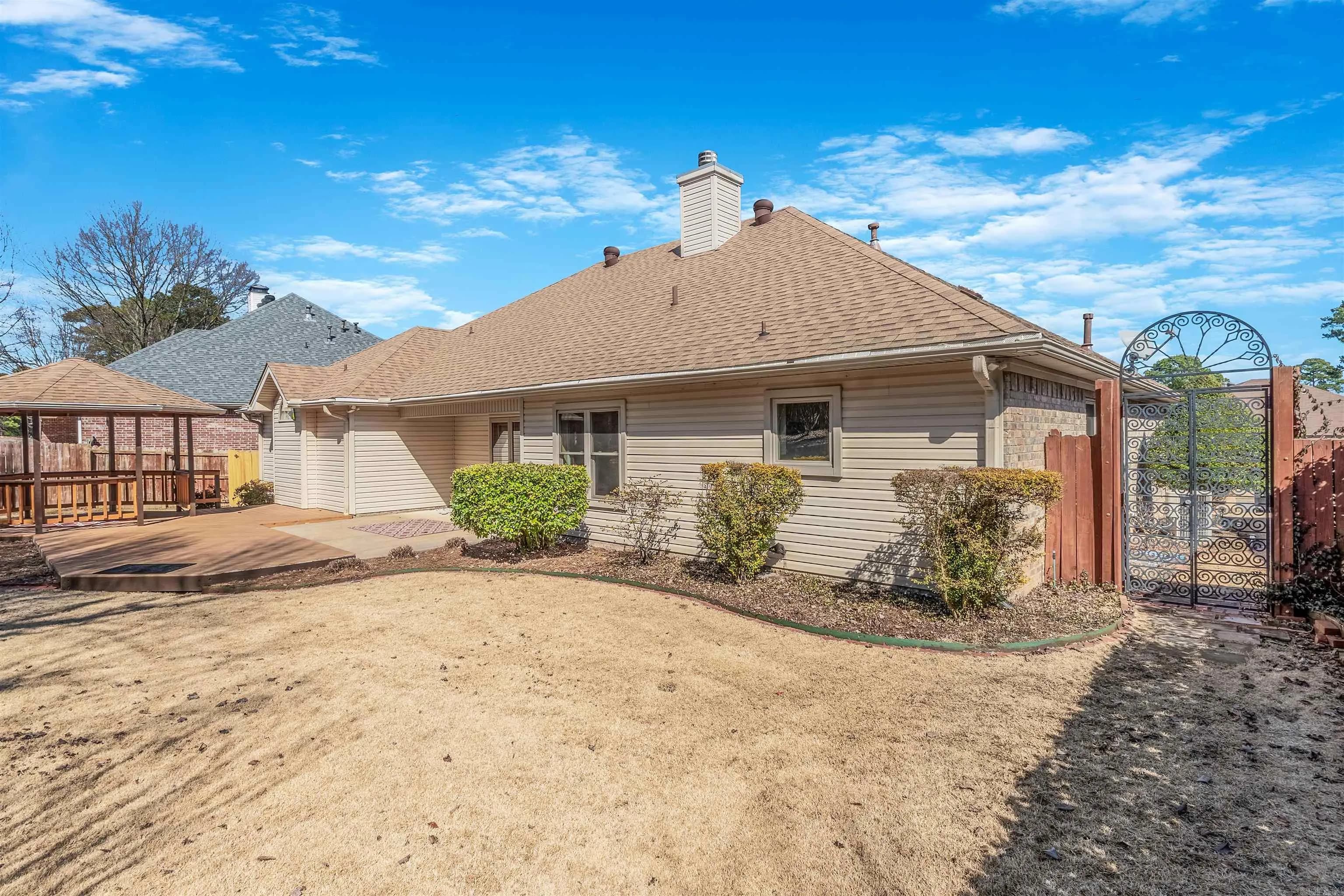 Property at 155  Lily - Image 33