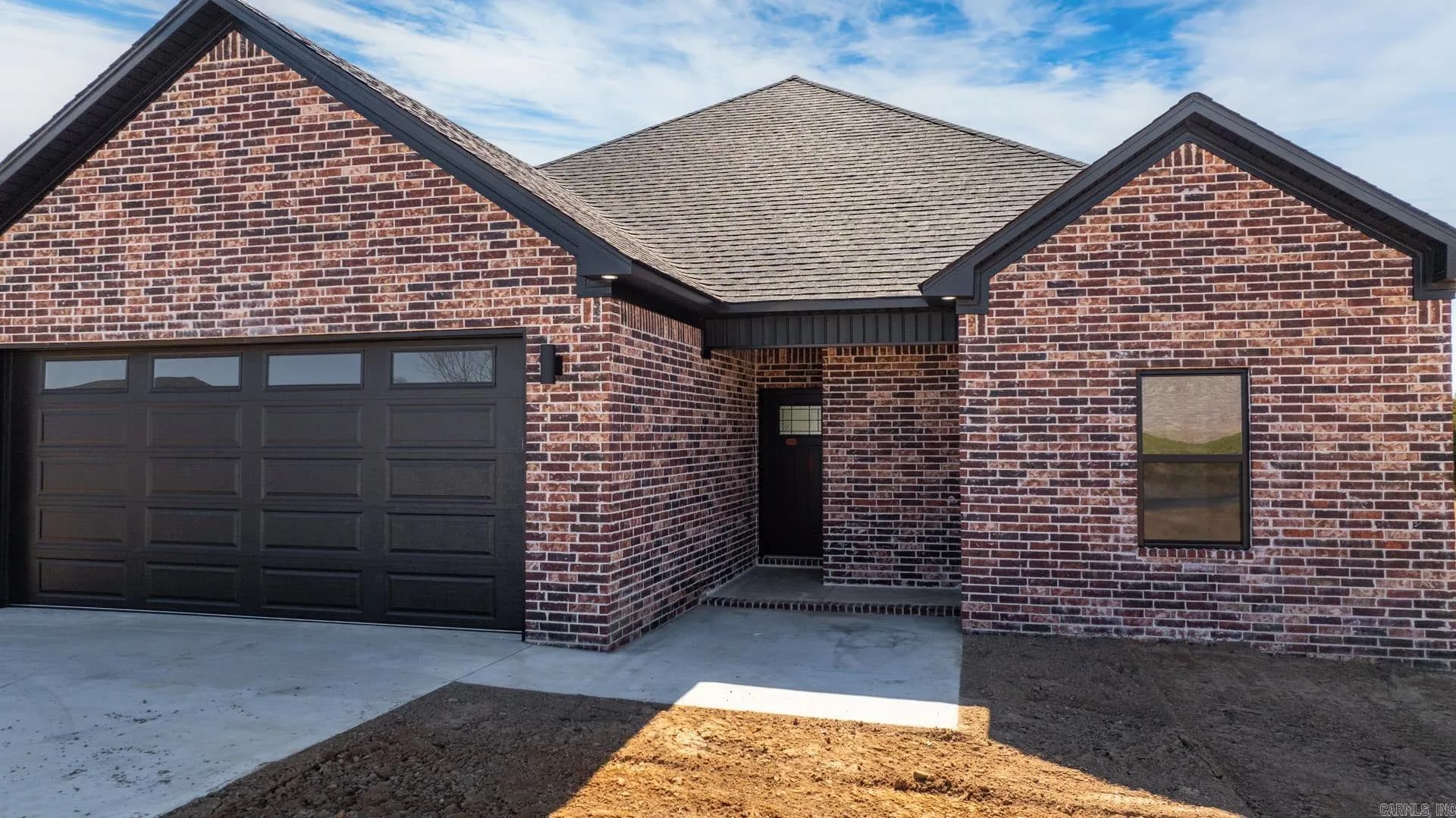 Property at 27  Summerlyn place drive - Image 3