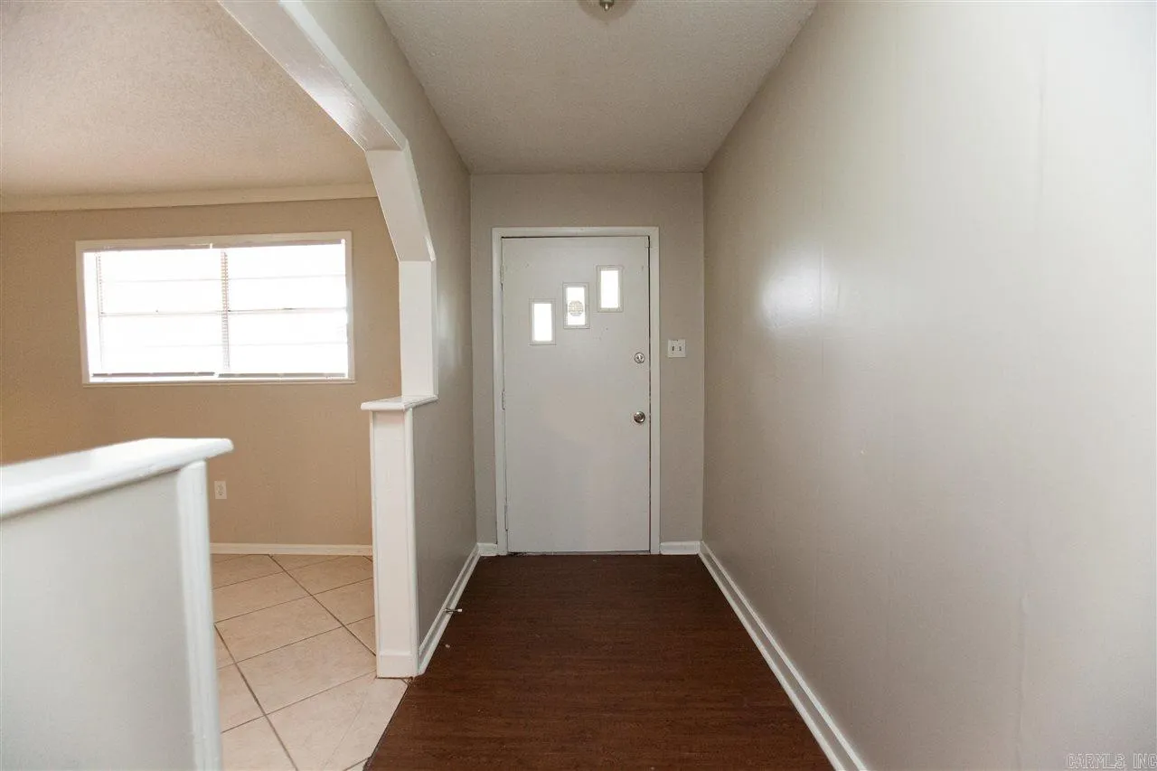 Property at 3019  Loma - Image 2