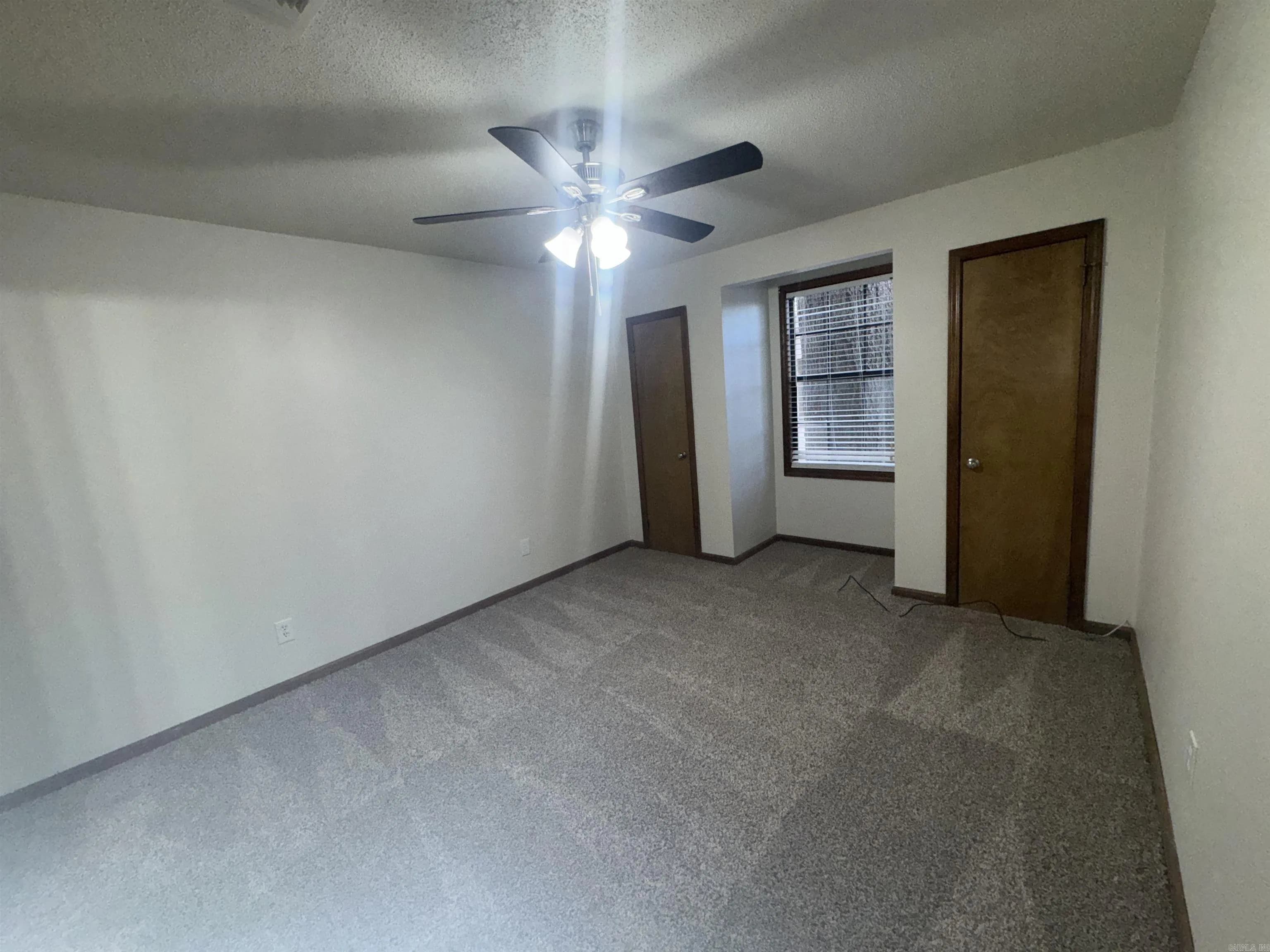 Property at 206  Calloway - Image 27