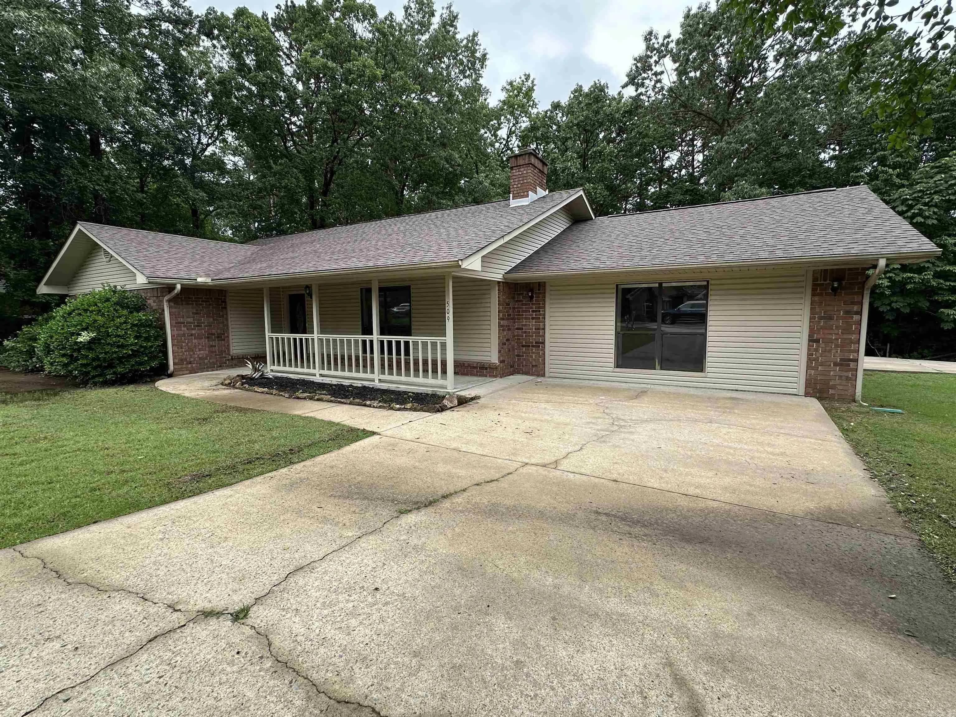 Property at 509 E Achoma - Image 2