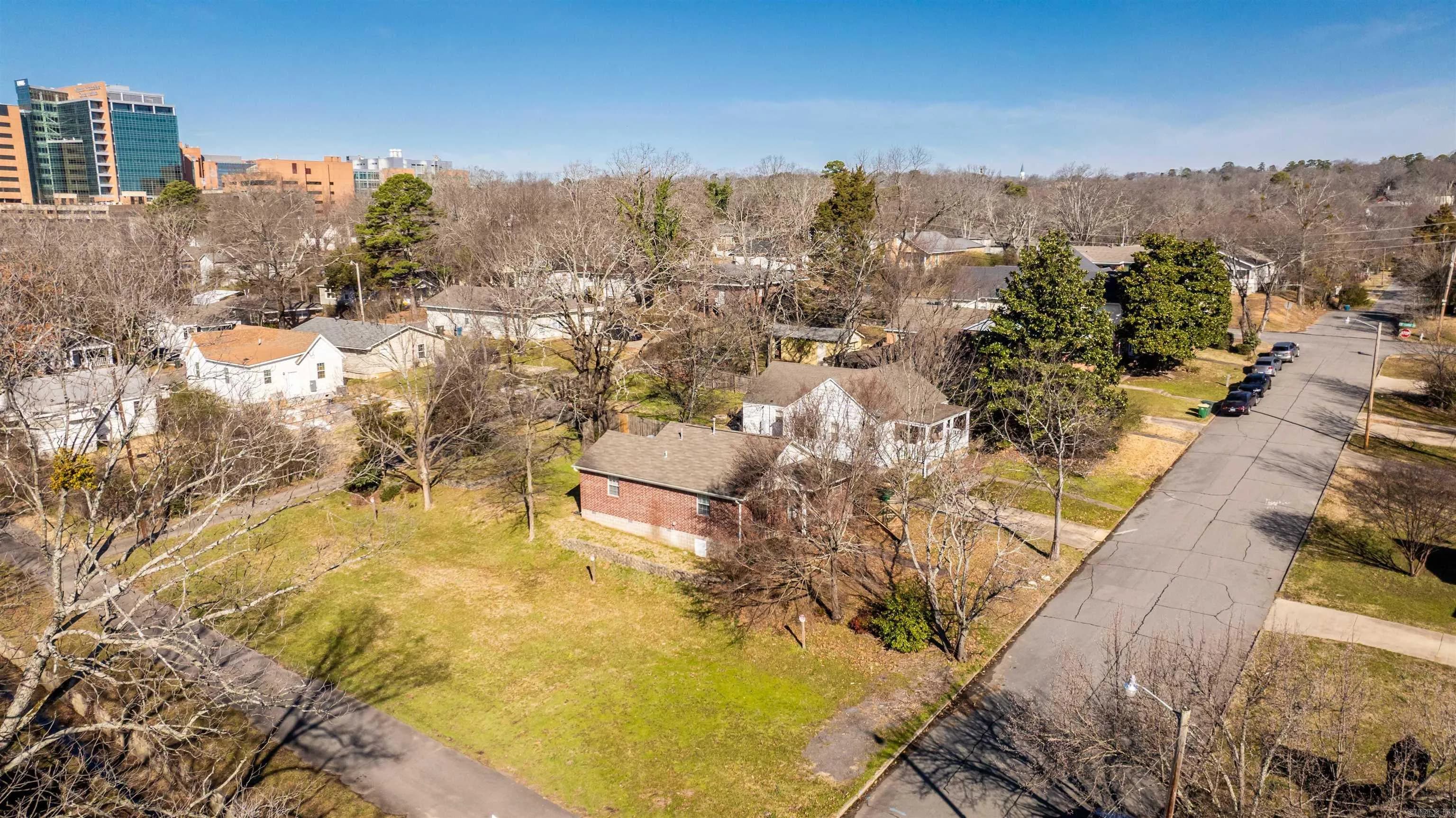 Property at 514 S Valentine - Image 24