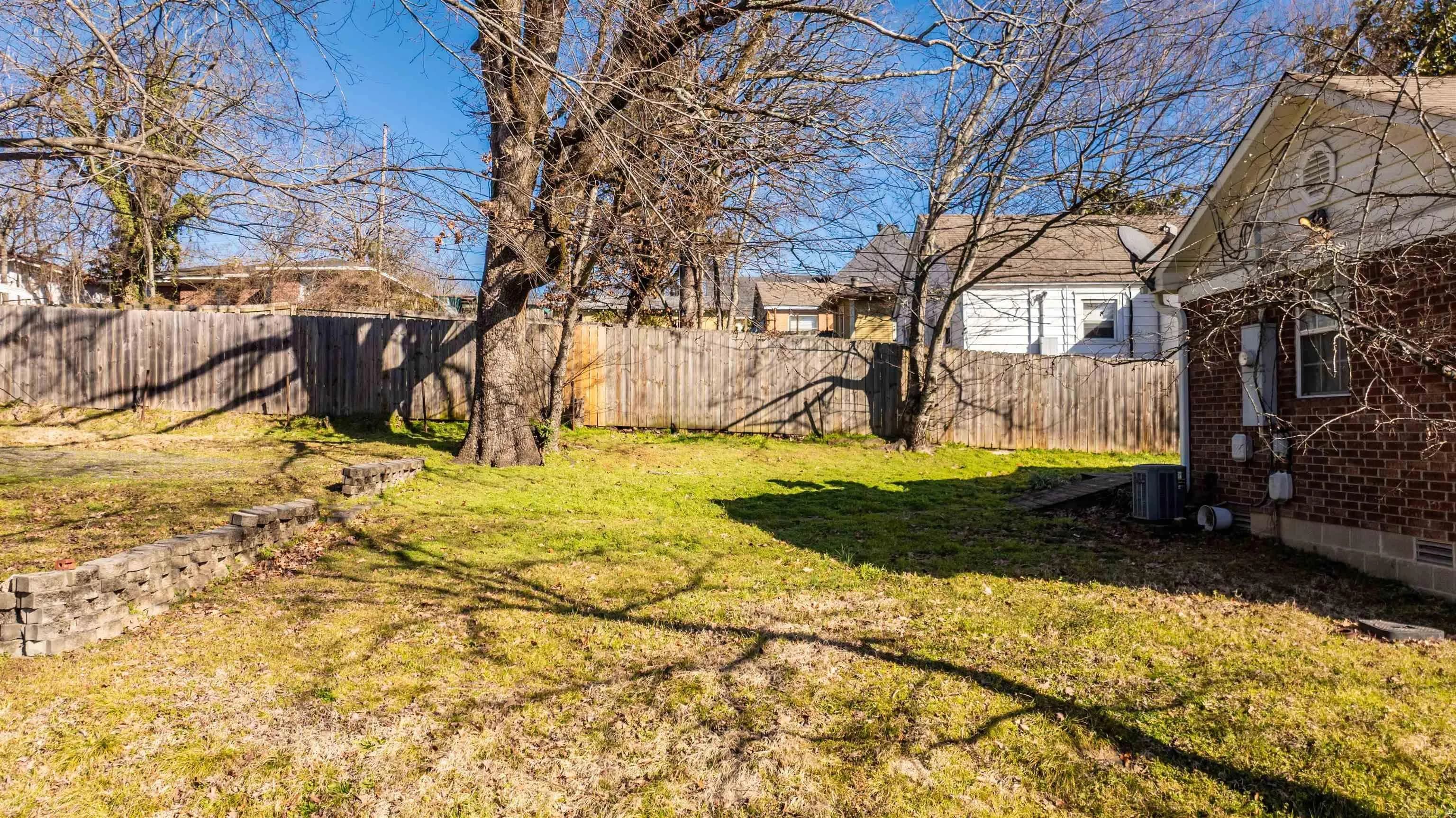 Property at 514 S Valentine - Image 21