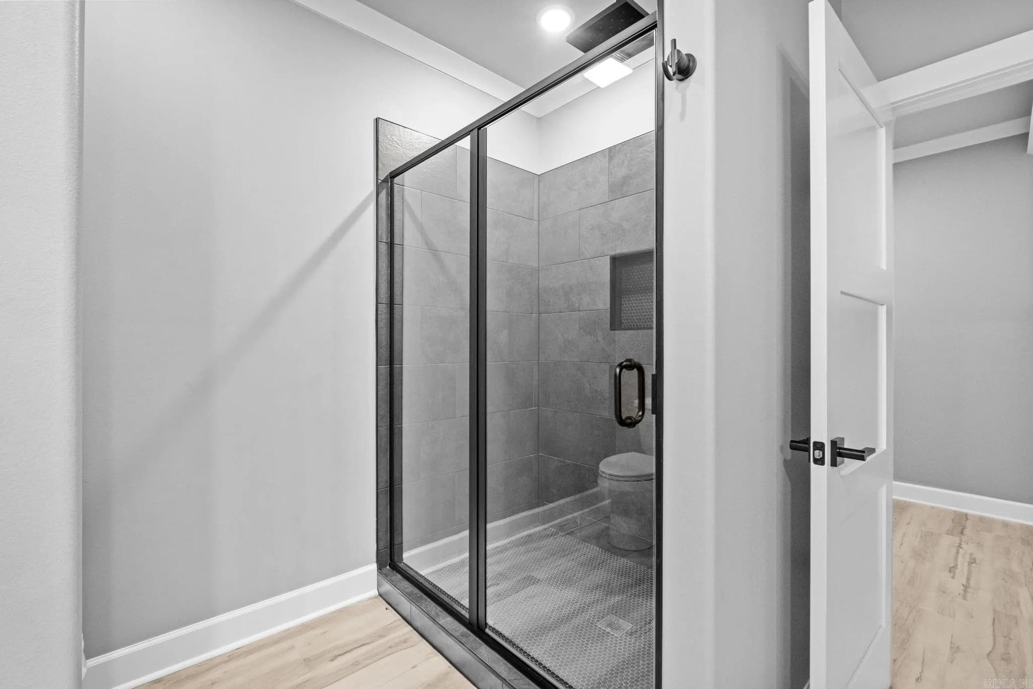 Property at 2316  Lakewood circle - Image 21
