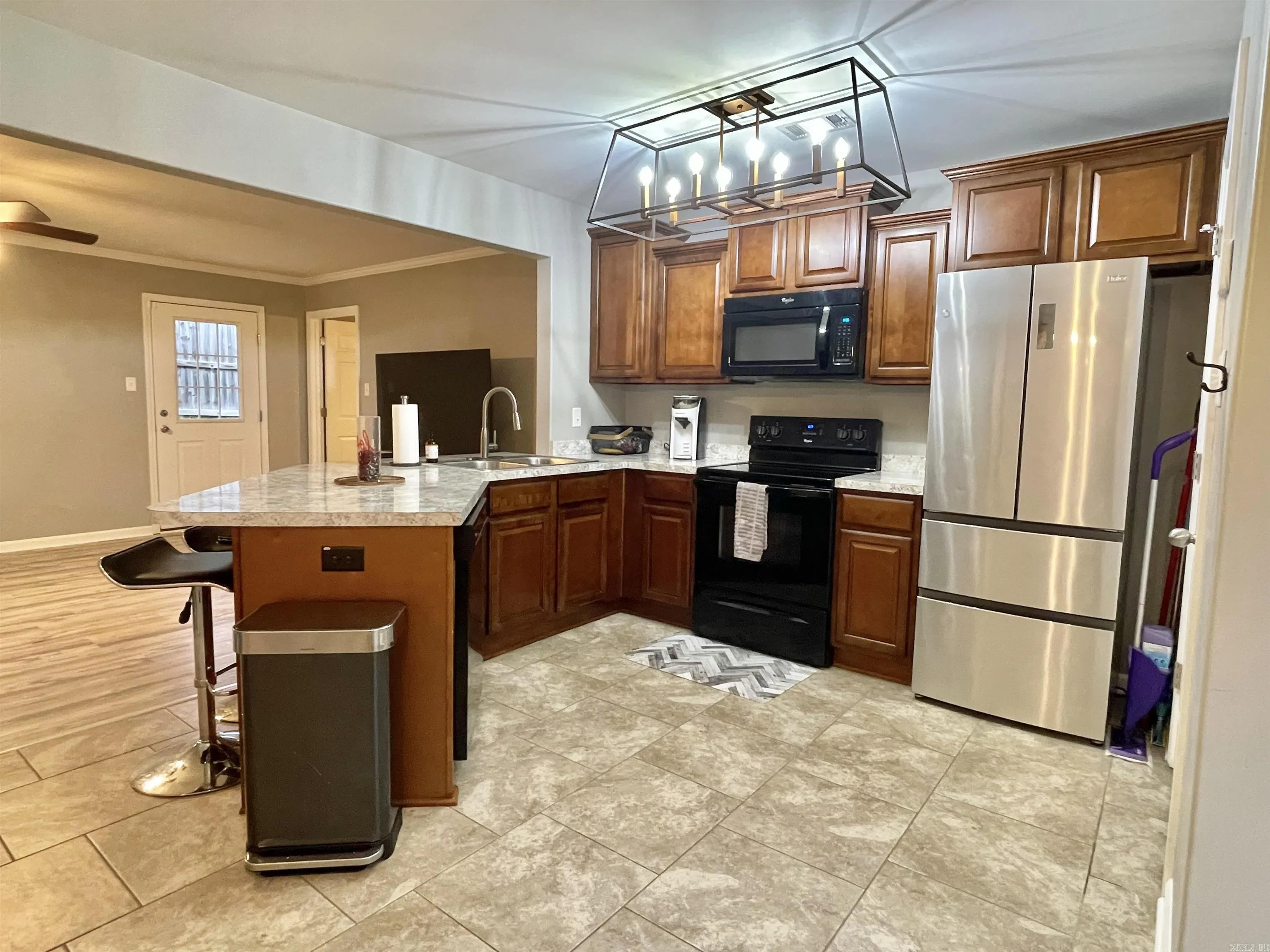 Property at 1202  Kings - Image 11