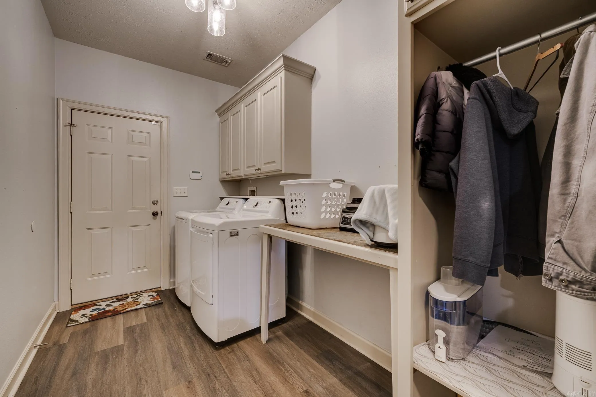 Property at 5235  Clayborn - Image 29