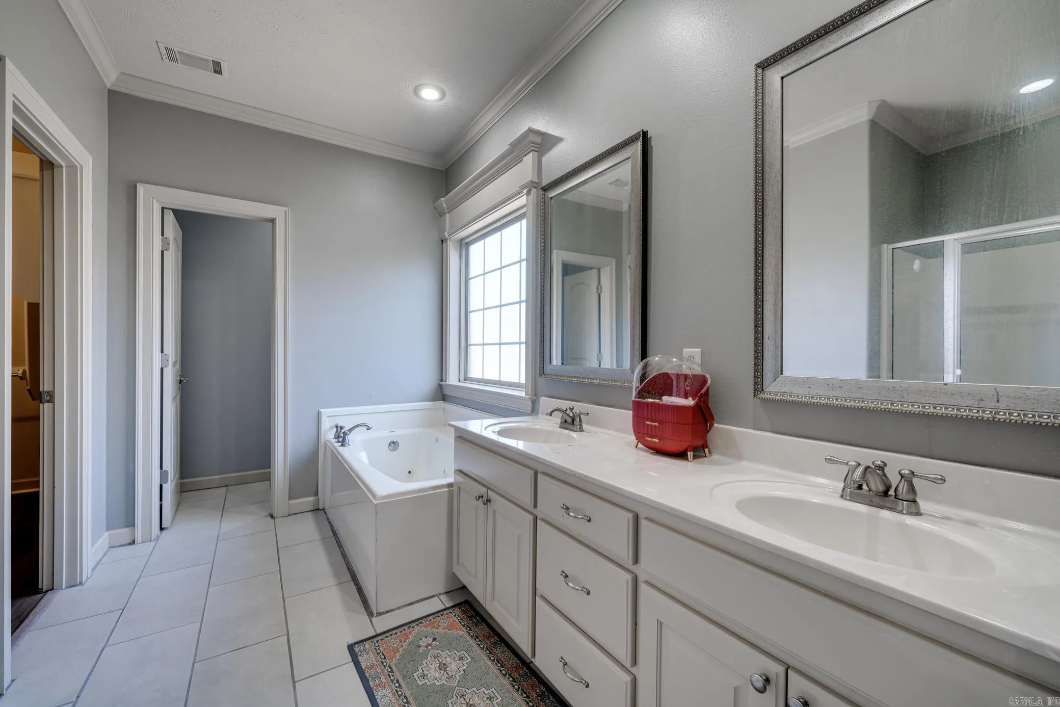 Property at 5235  Clayborn - Image 18