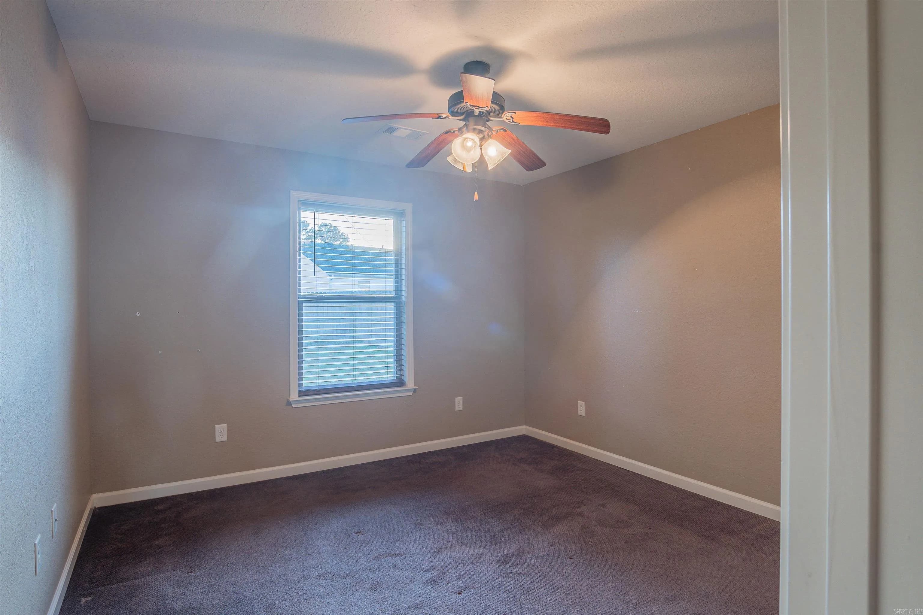 Property at 1213  Mesquite - Image 33