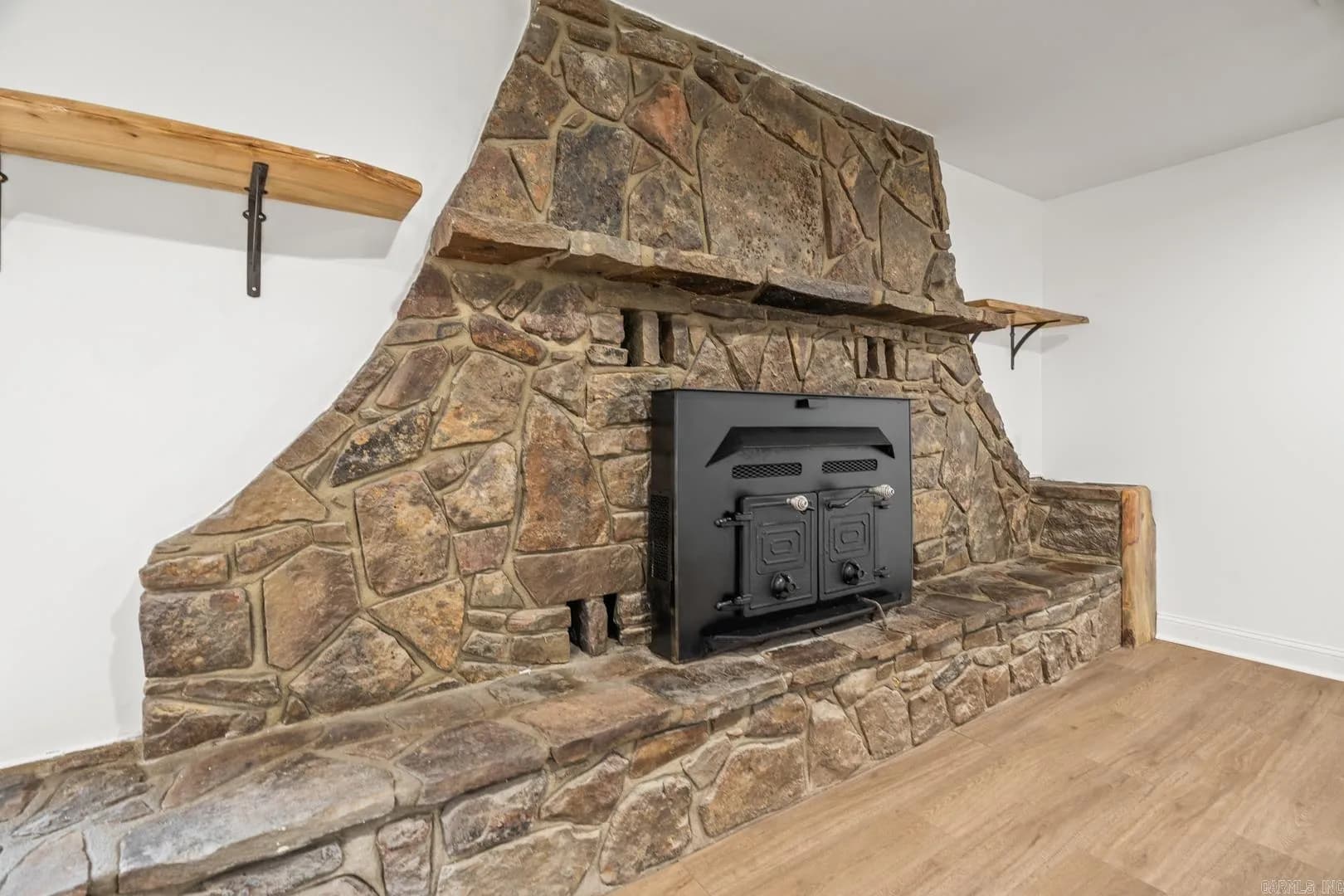Property at 35 S Woodland - Image 7