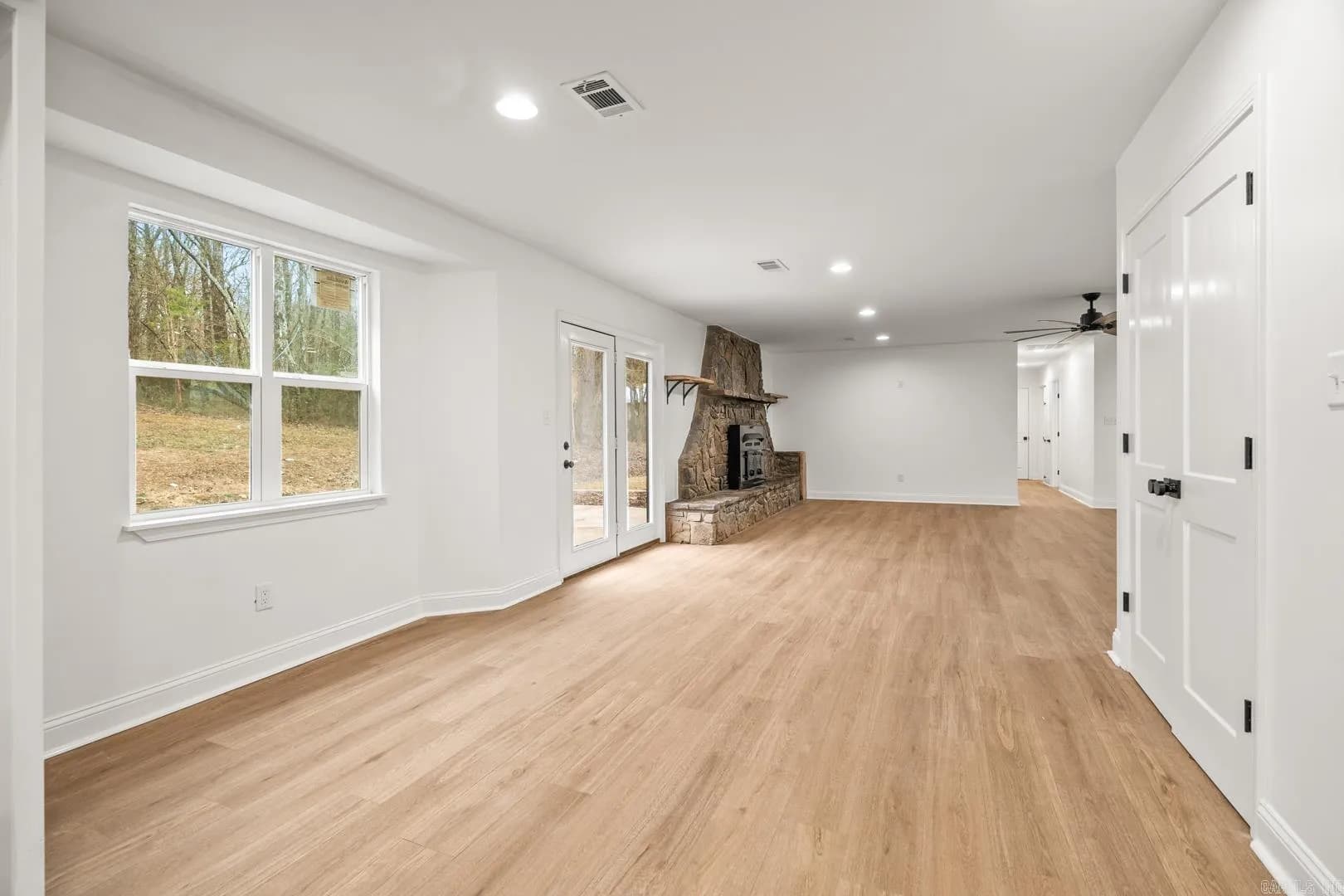 Property at 35 S Woodland - Image 9