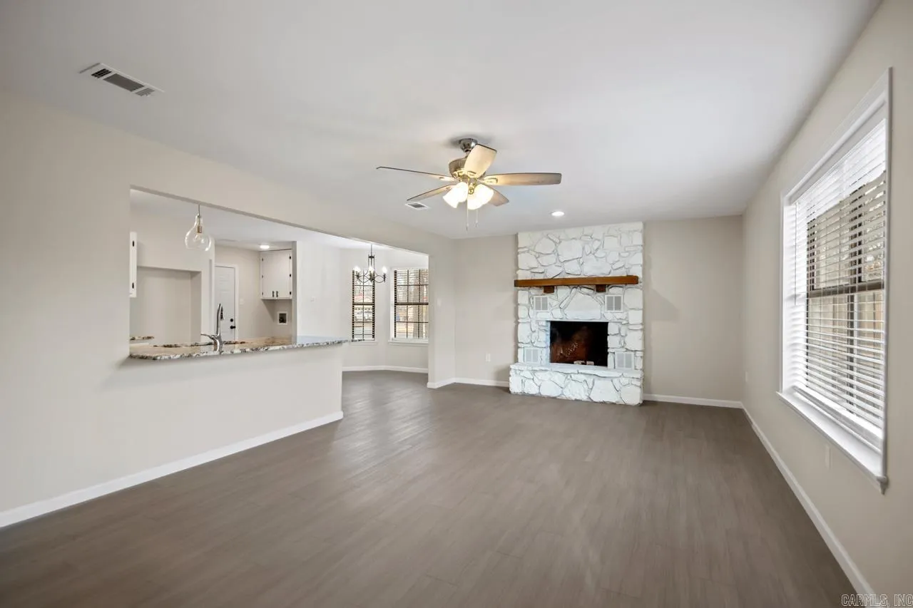 Property at 45  Timberlane - Image 10