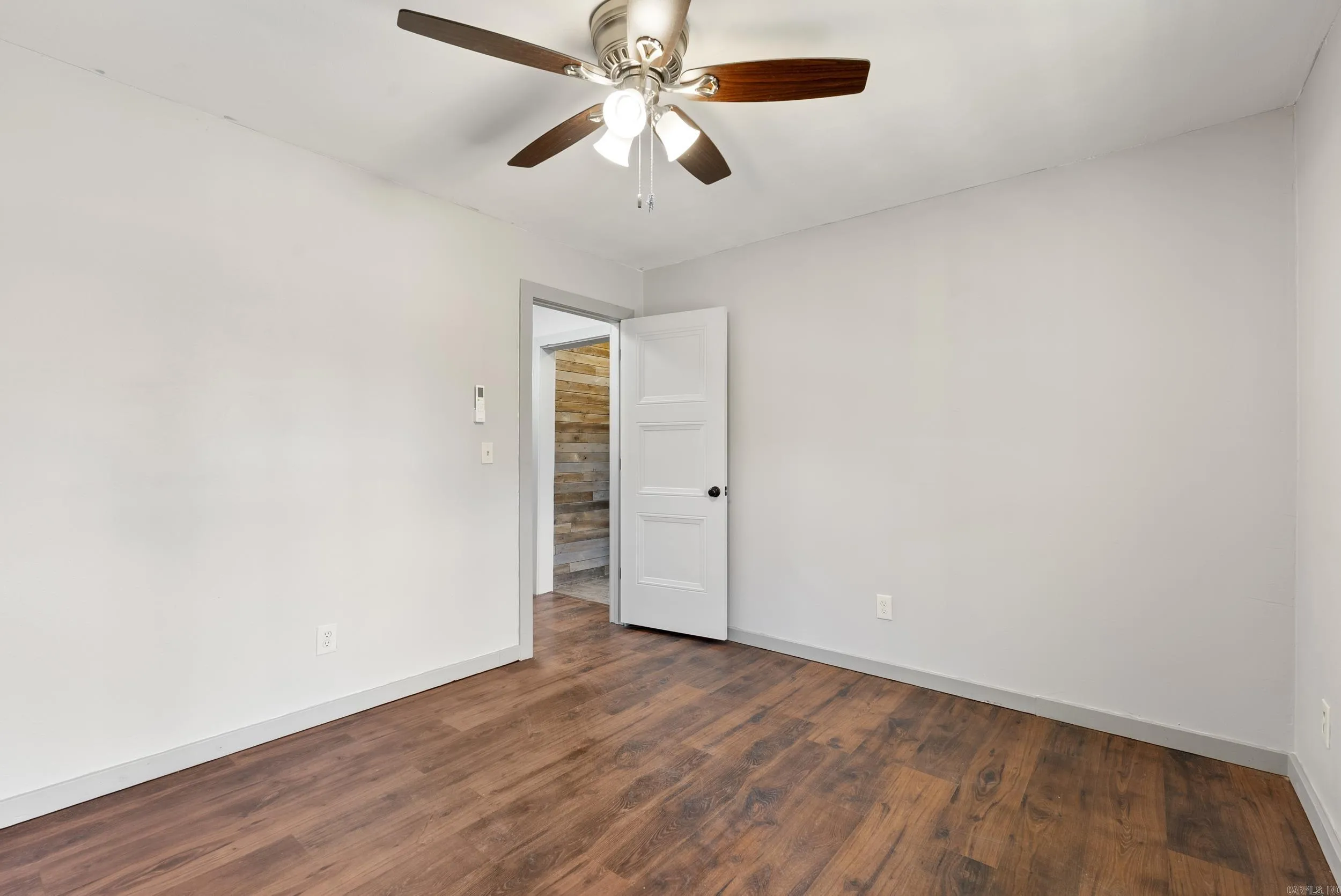 Property at 215 S Beryl - Image 26
