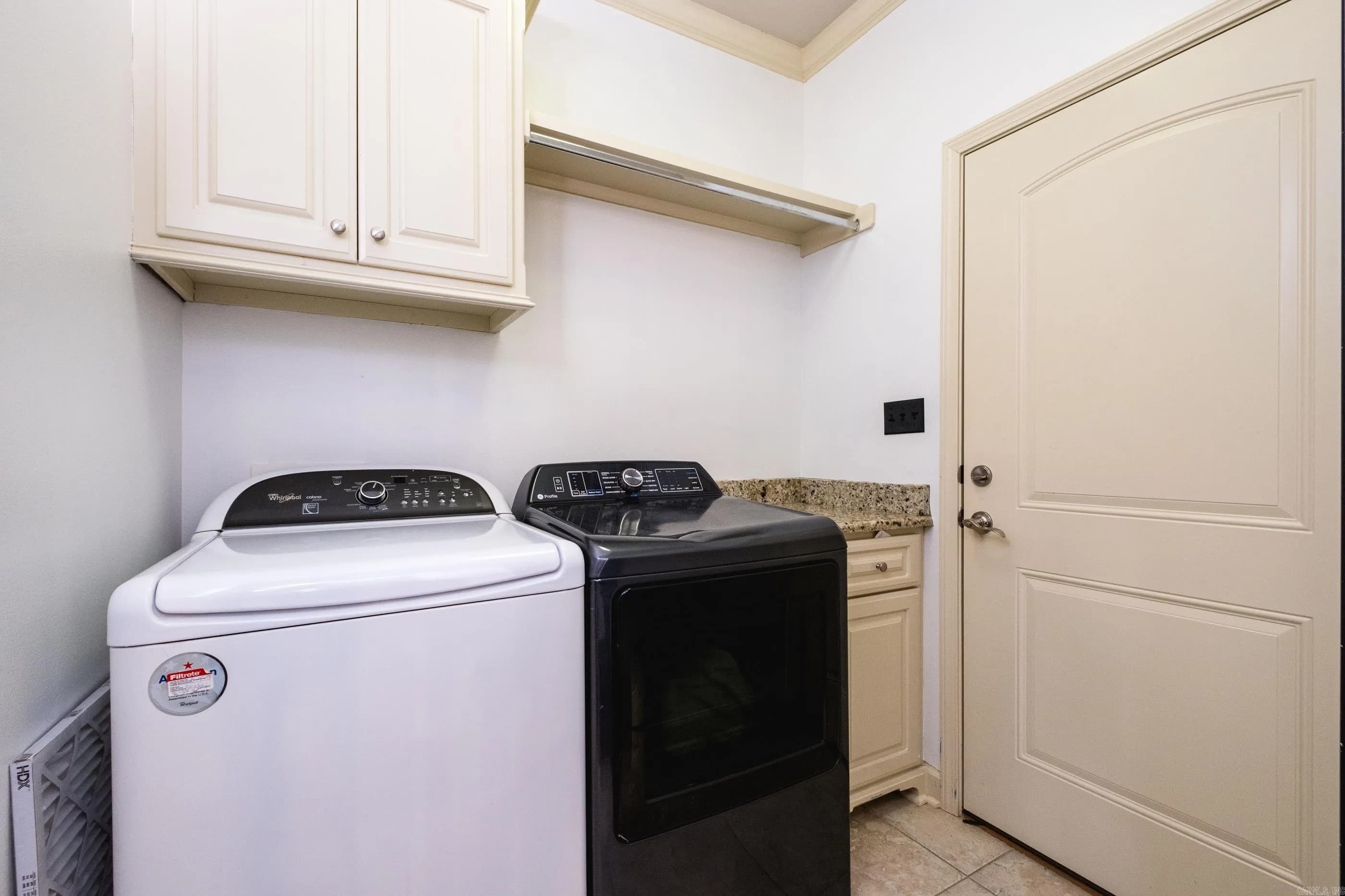Property at 114  Melville - Image 34