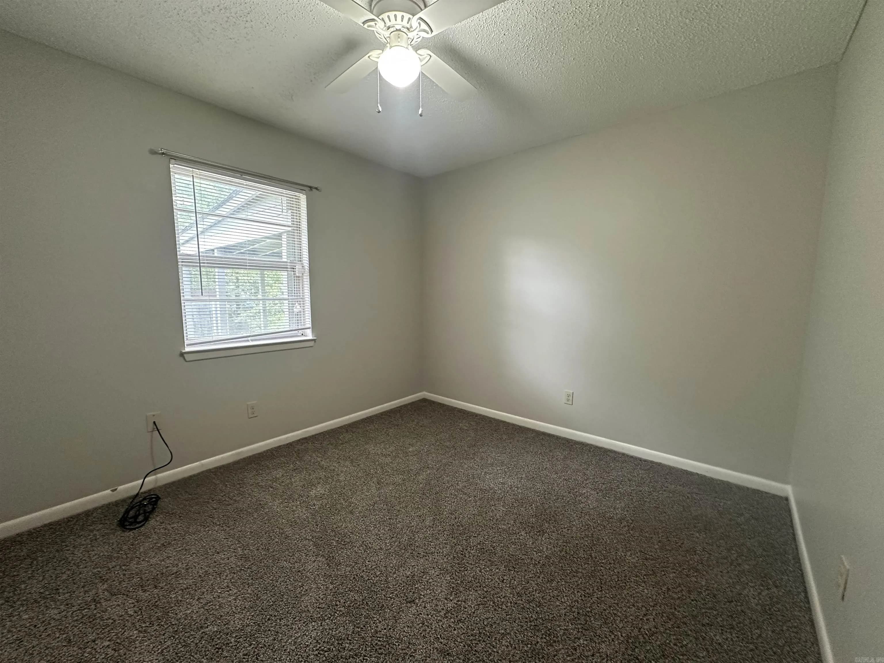 Property at 222  Lonsdale - Image 7