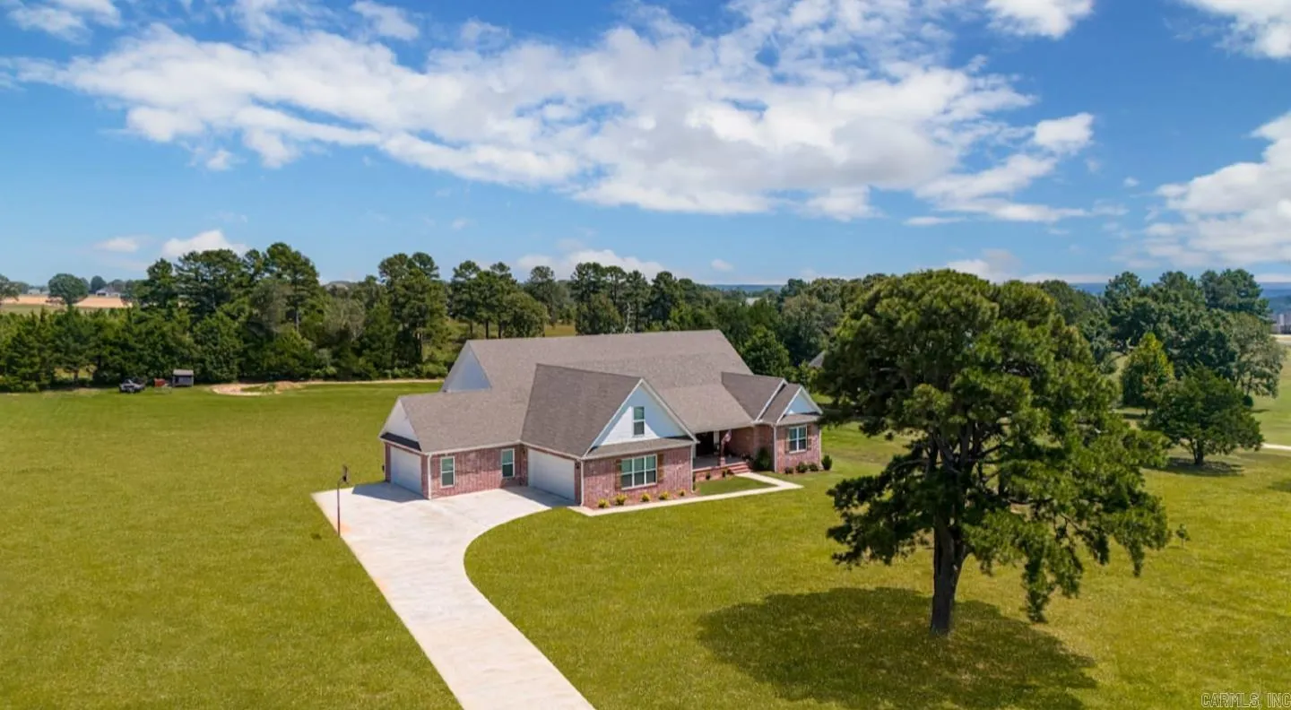 Property at 10  Windswept - Image 2