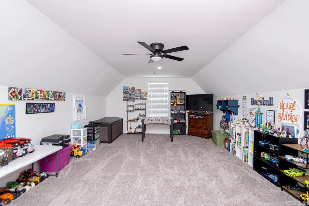 Property at 10  Windswept - Image 30