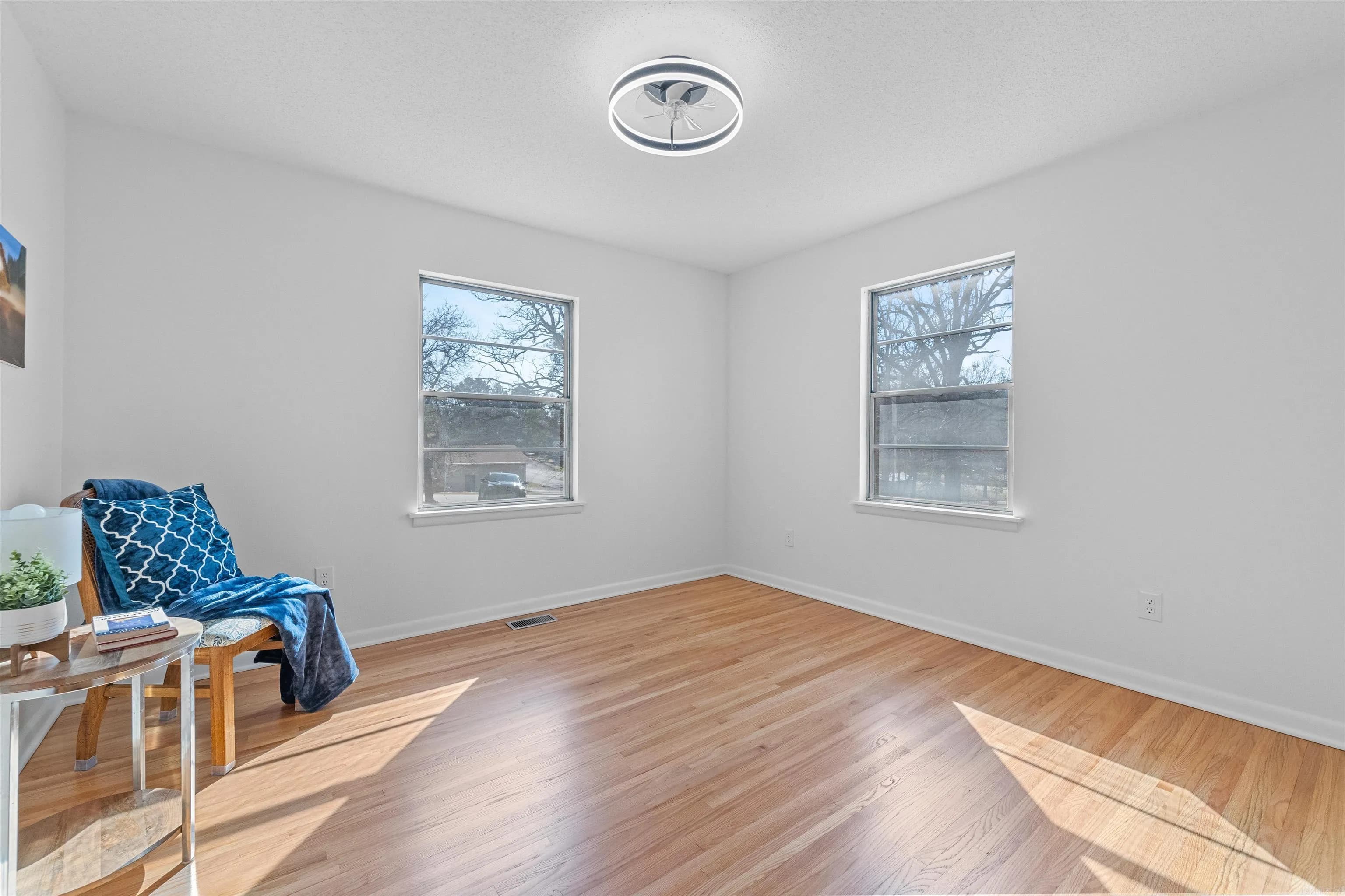 Property at 123  High street - Image 18